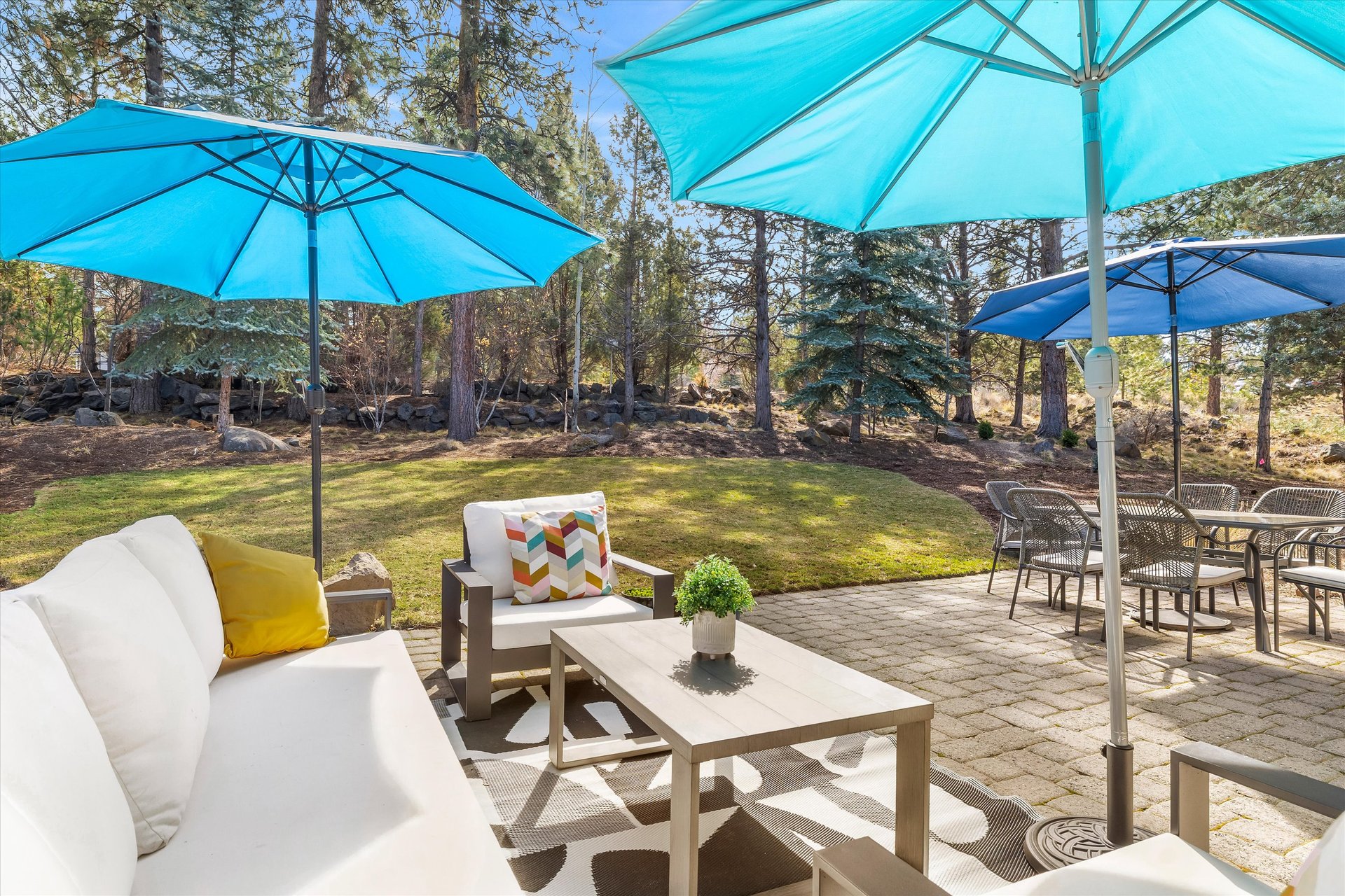 2589 NW Champion Circle
