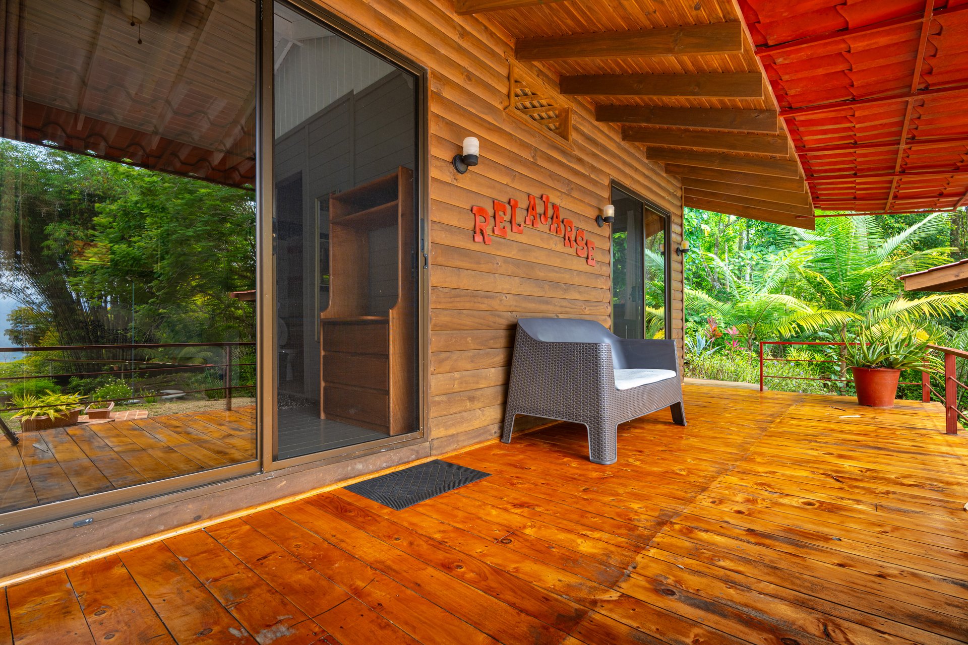 Sueños de Mariposa – A Boutique Paradise in the Hills of Lagunas.  Stunning Views!