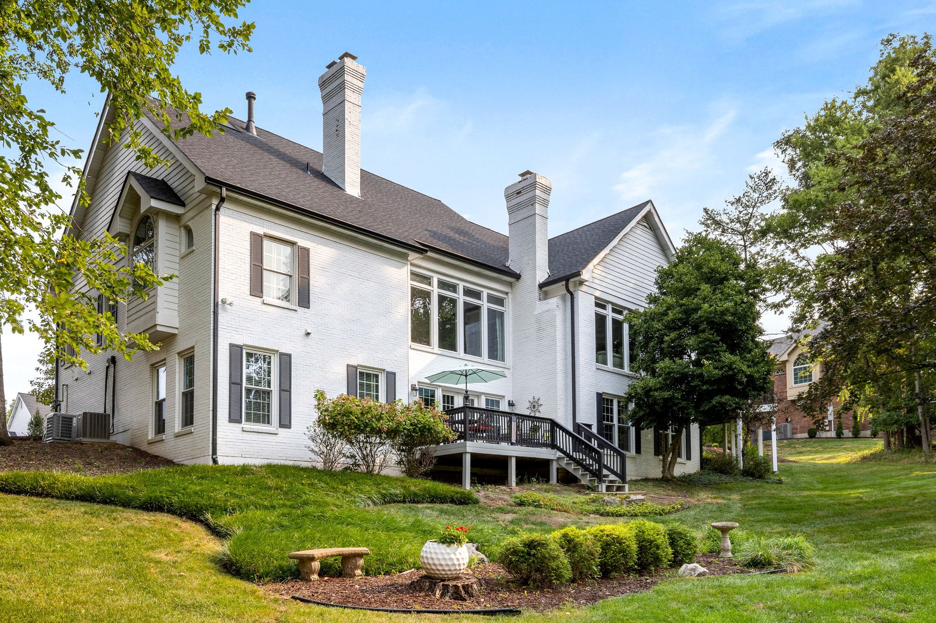 6 Whitmoor Court