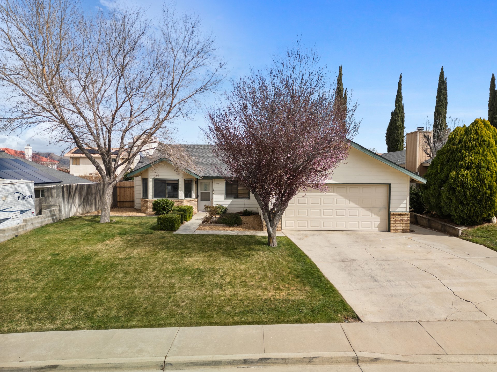 Charming Downtown Tehachapi Home – 1150 Magnolia Court