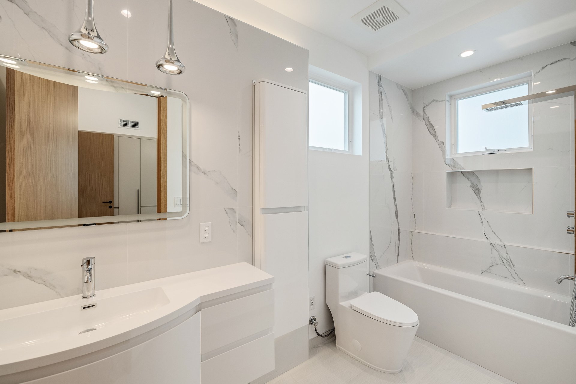 2106 Voorhees Avenue, Unit B