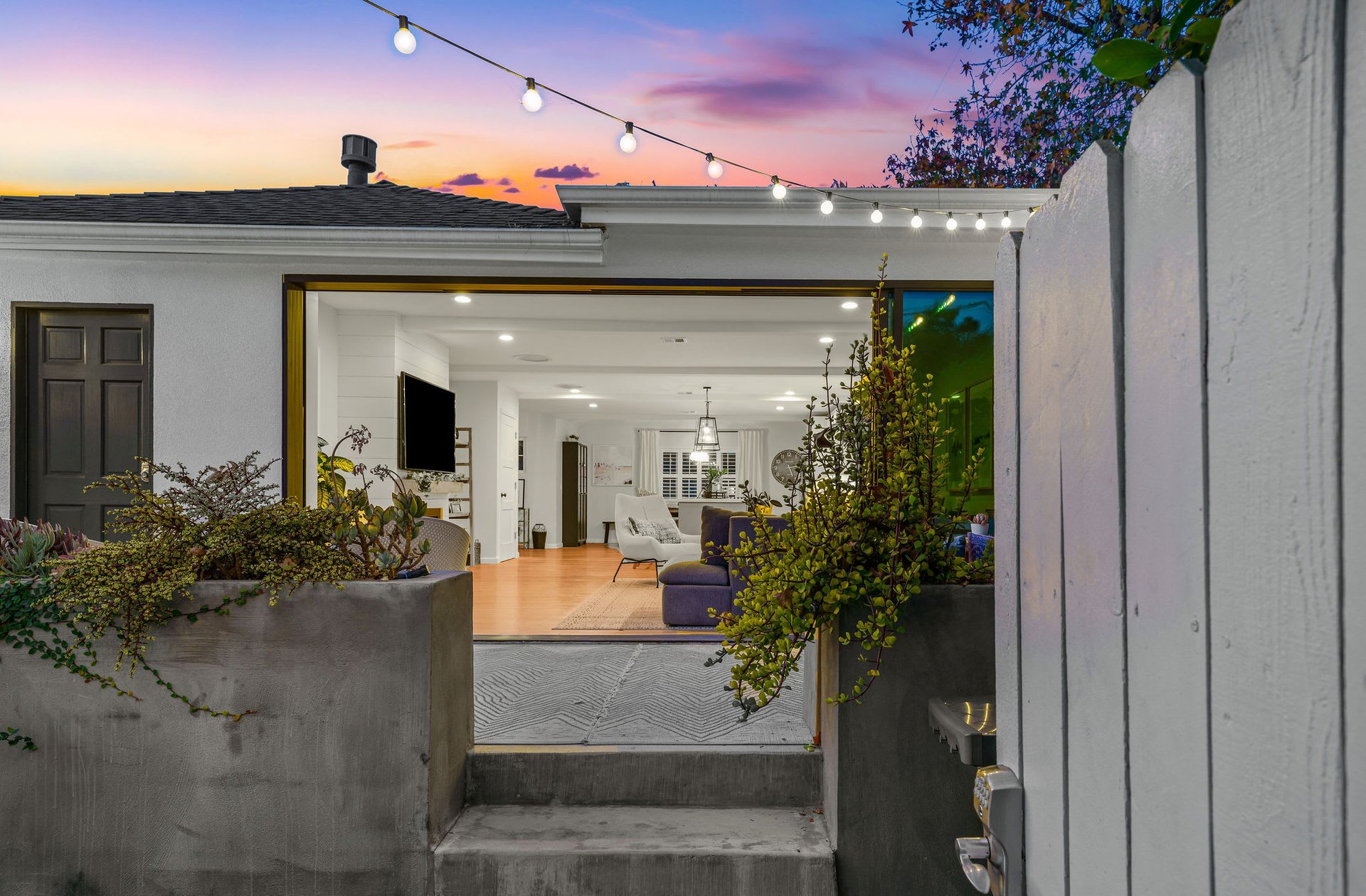 12000 Marine St, Mar Vista