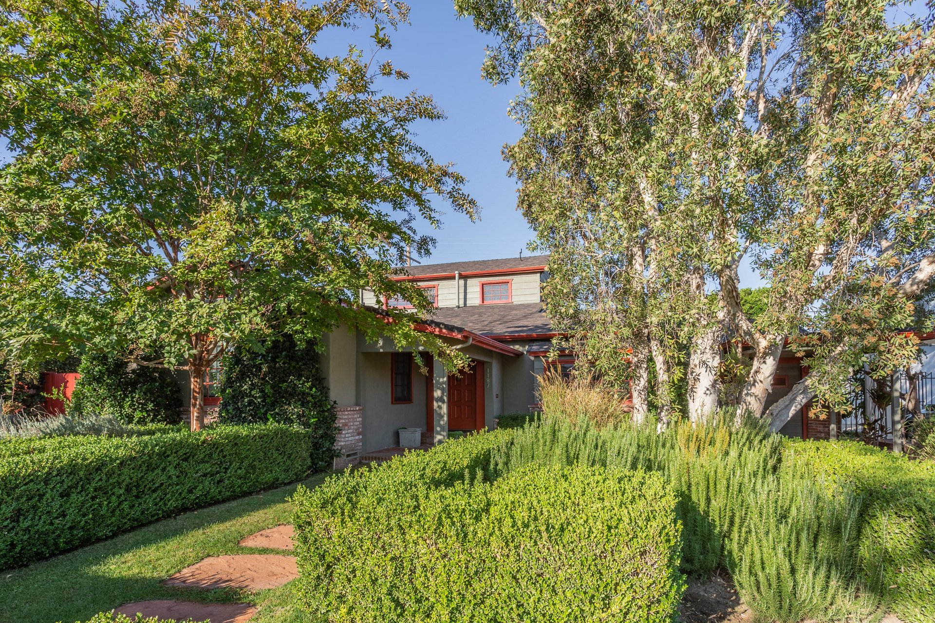 1187 Carmona Ave, Wilshire Vista