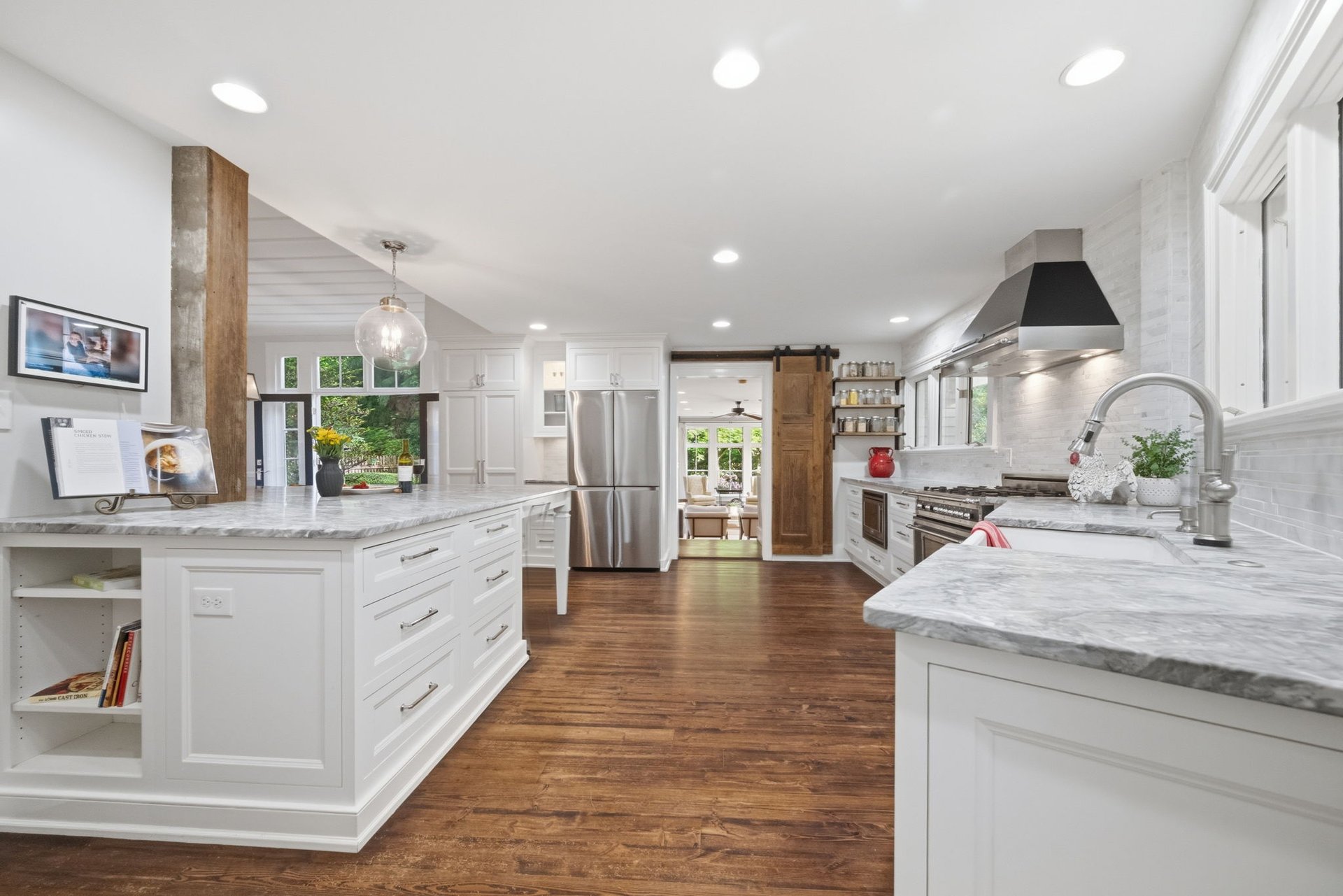 10915 Beatties Ford Road