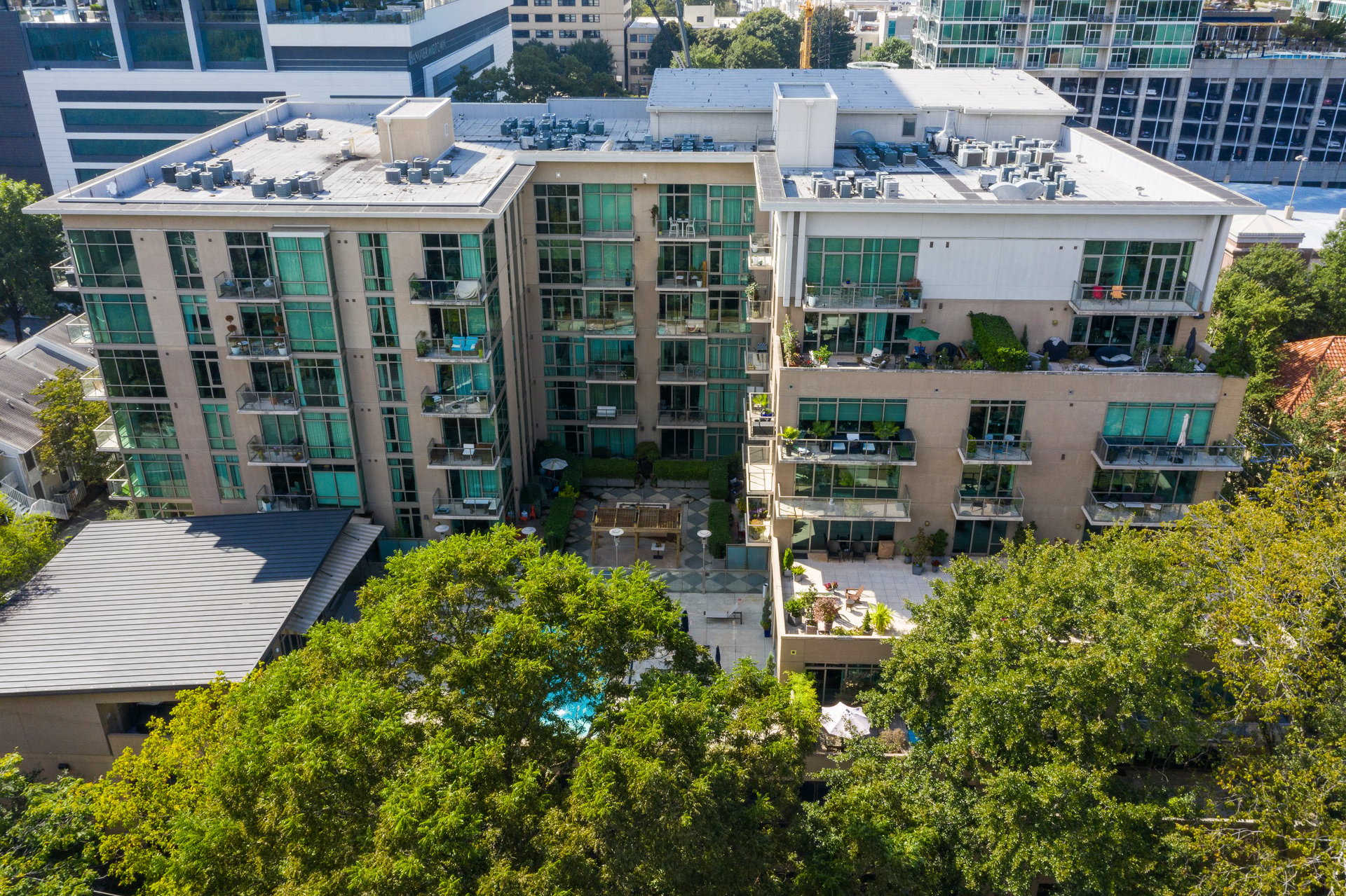 905 Juniper Street NE Unit 704