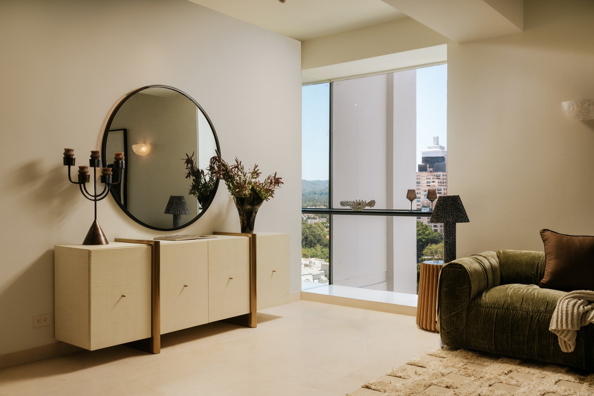 2222 Avenue Of The Stars Unit: 1404