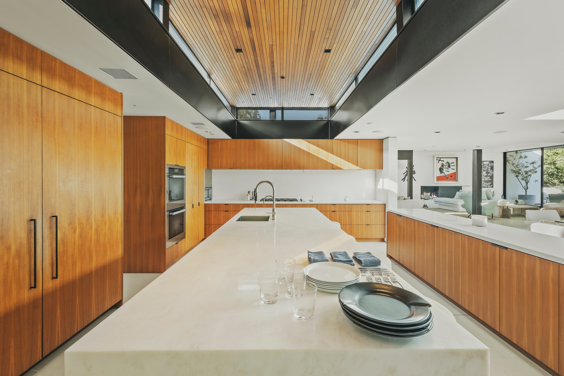 570 Evelyn Pl, Beverly Hills