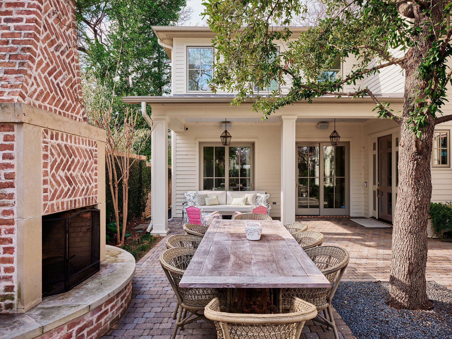 1408 Elton Lane