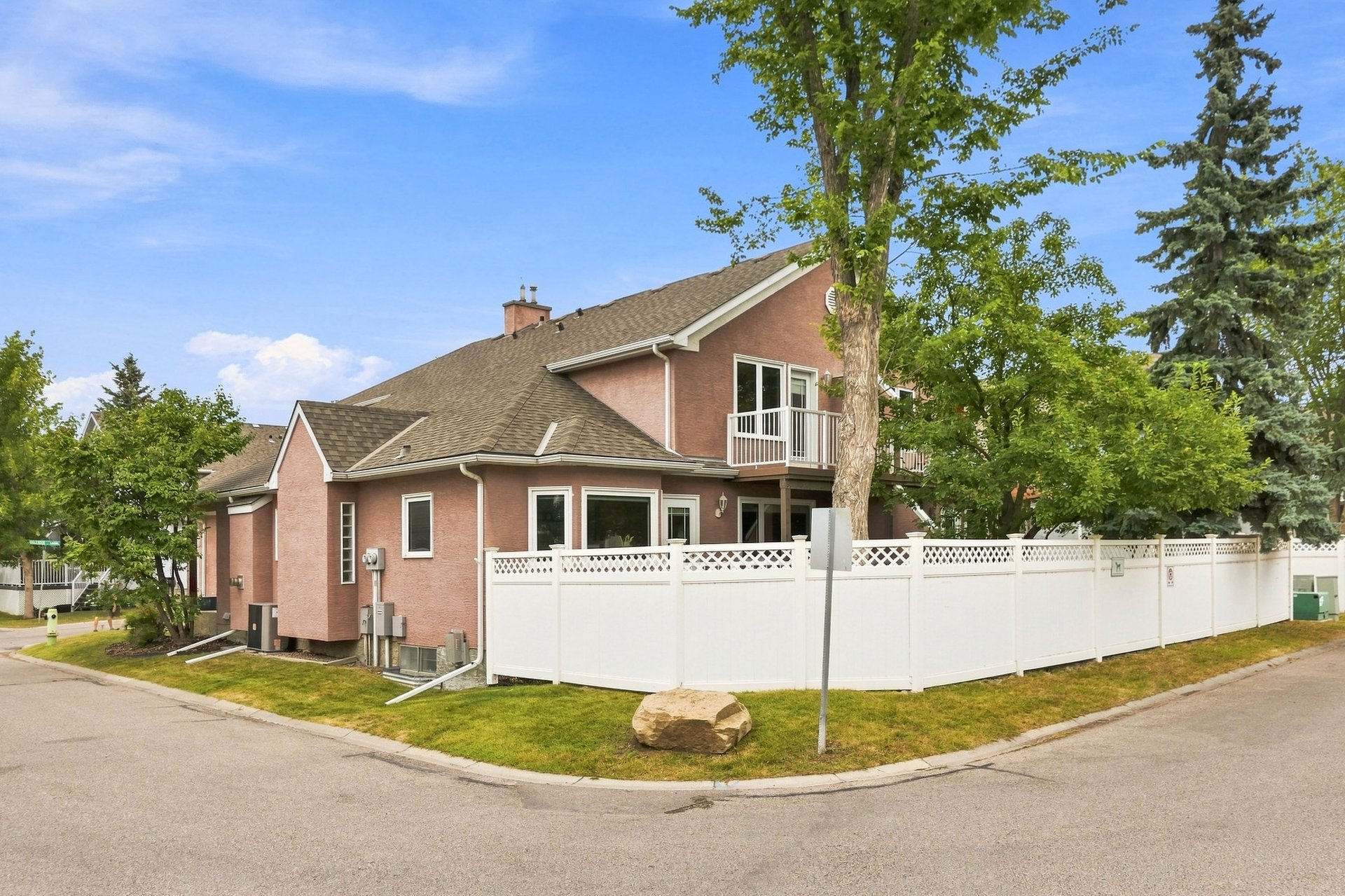4 Inglewood Landing SE