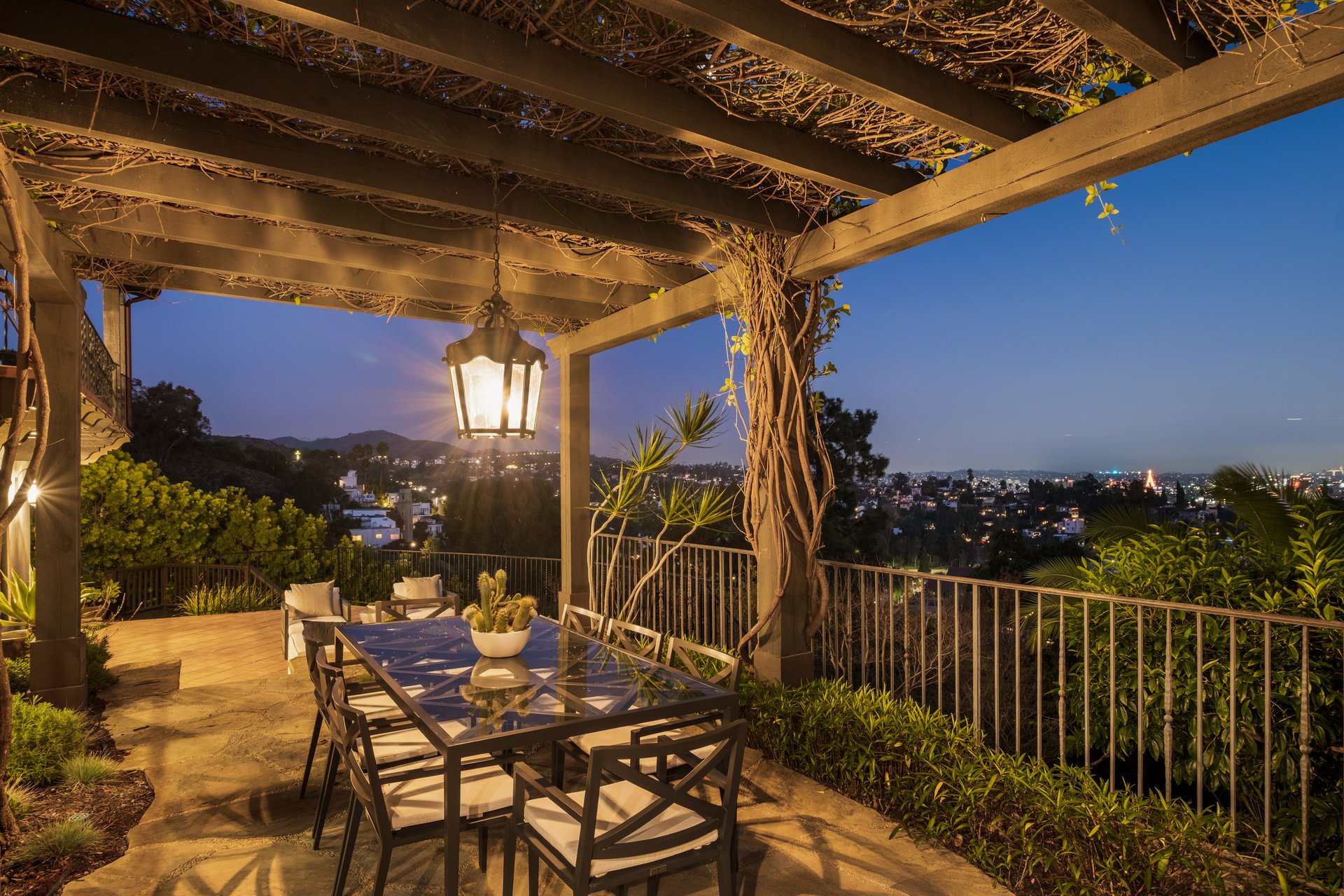 7020 La Presa Dr, Hollywood Hills