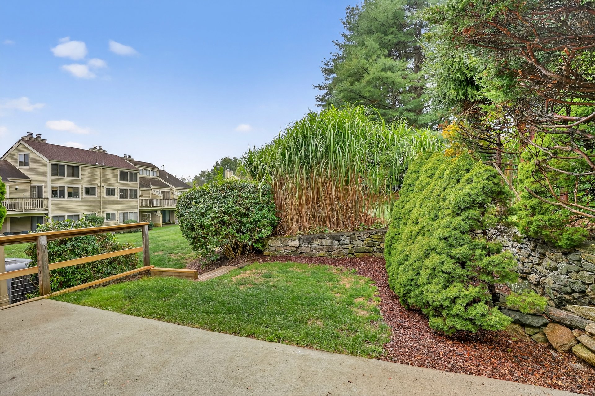 16 Fox Run Road