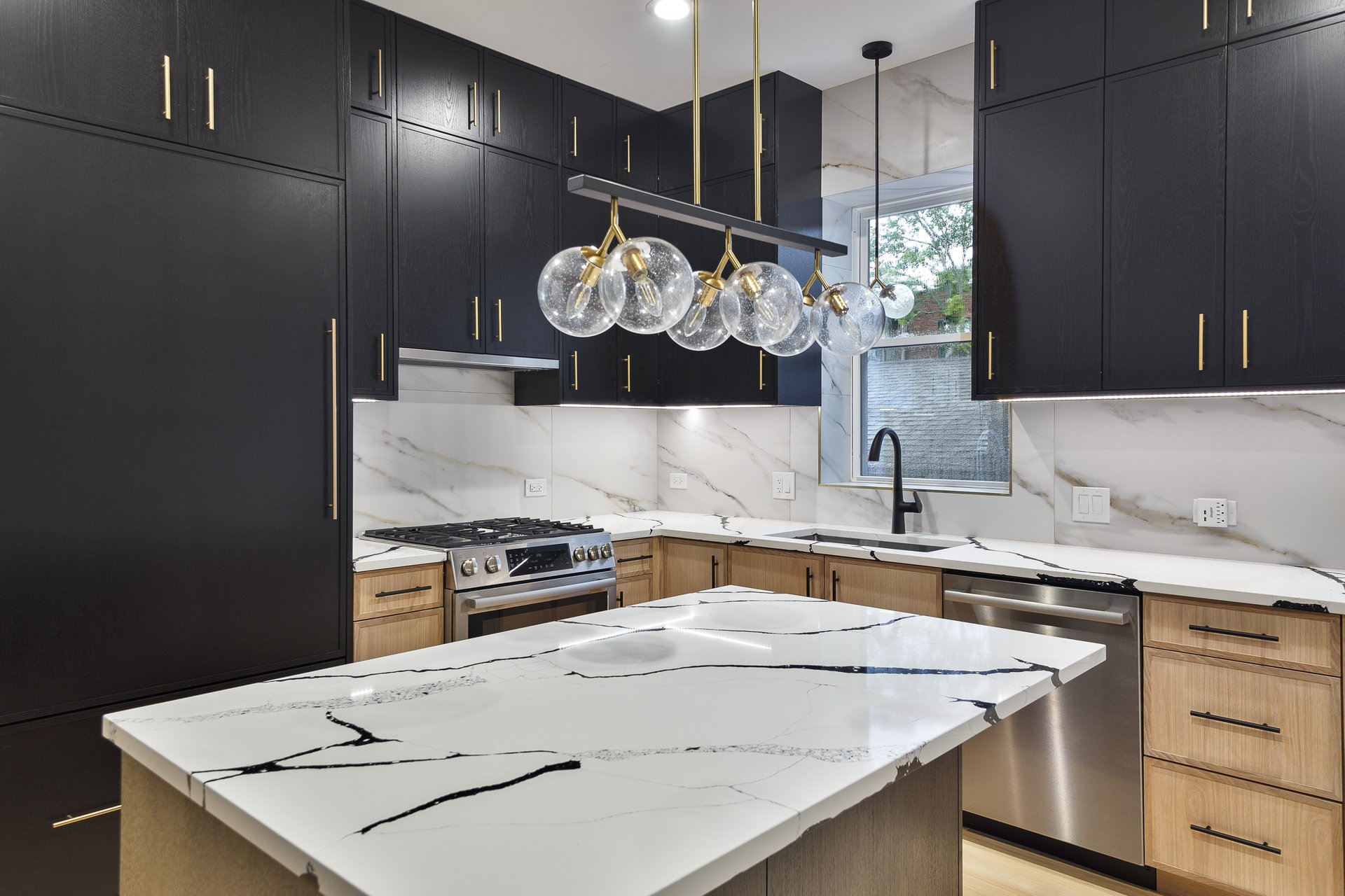 5446 S Kimbark Avenue Unit 2