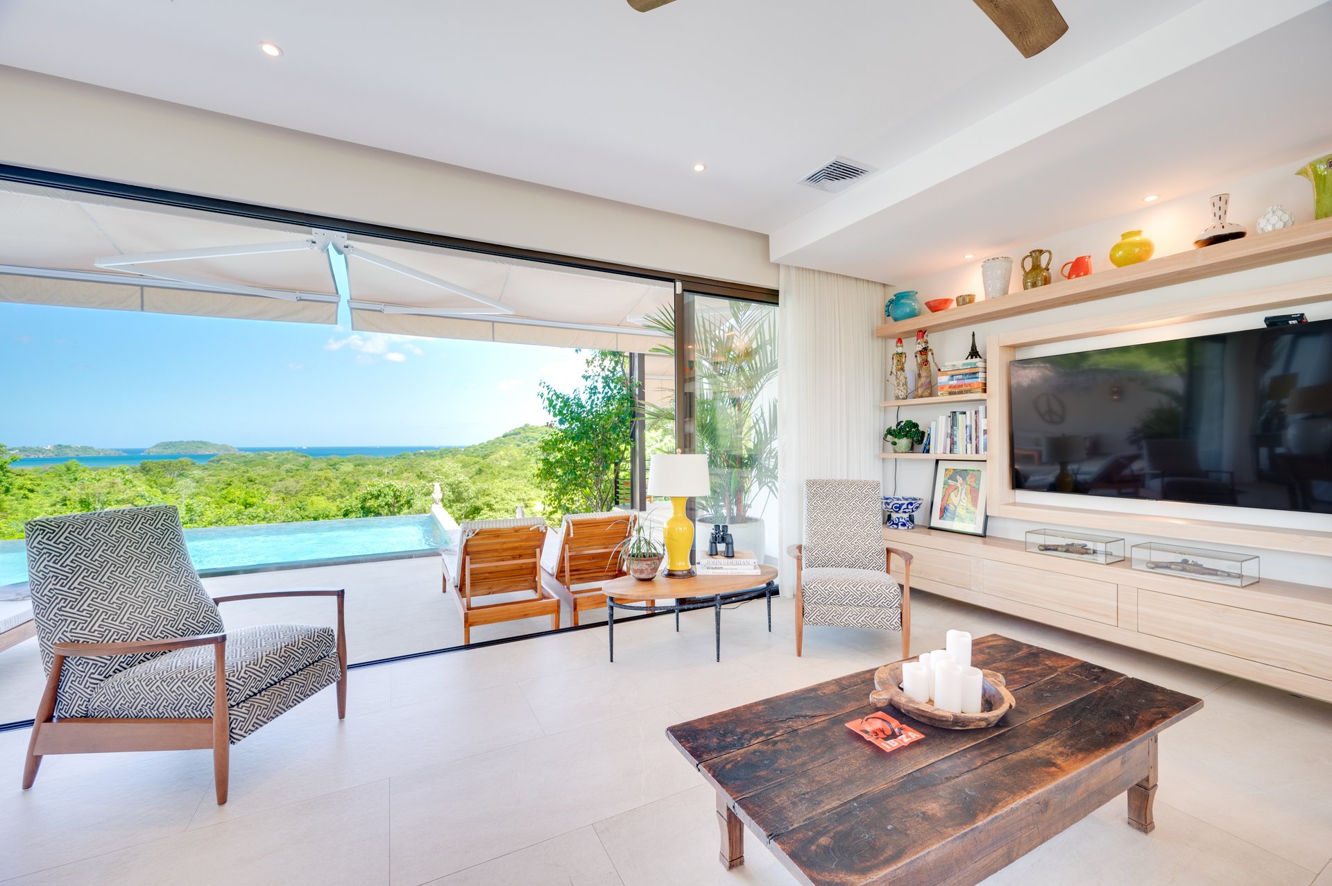 Casa Dos Lunas | Private Estate with Panoramic Ocean Views