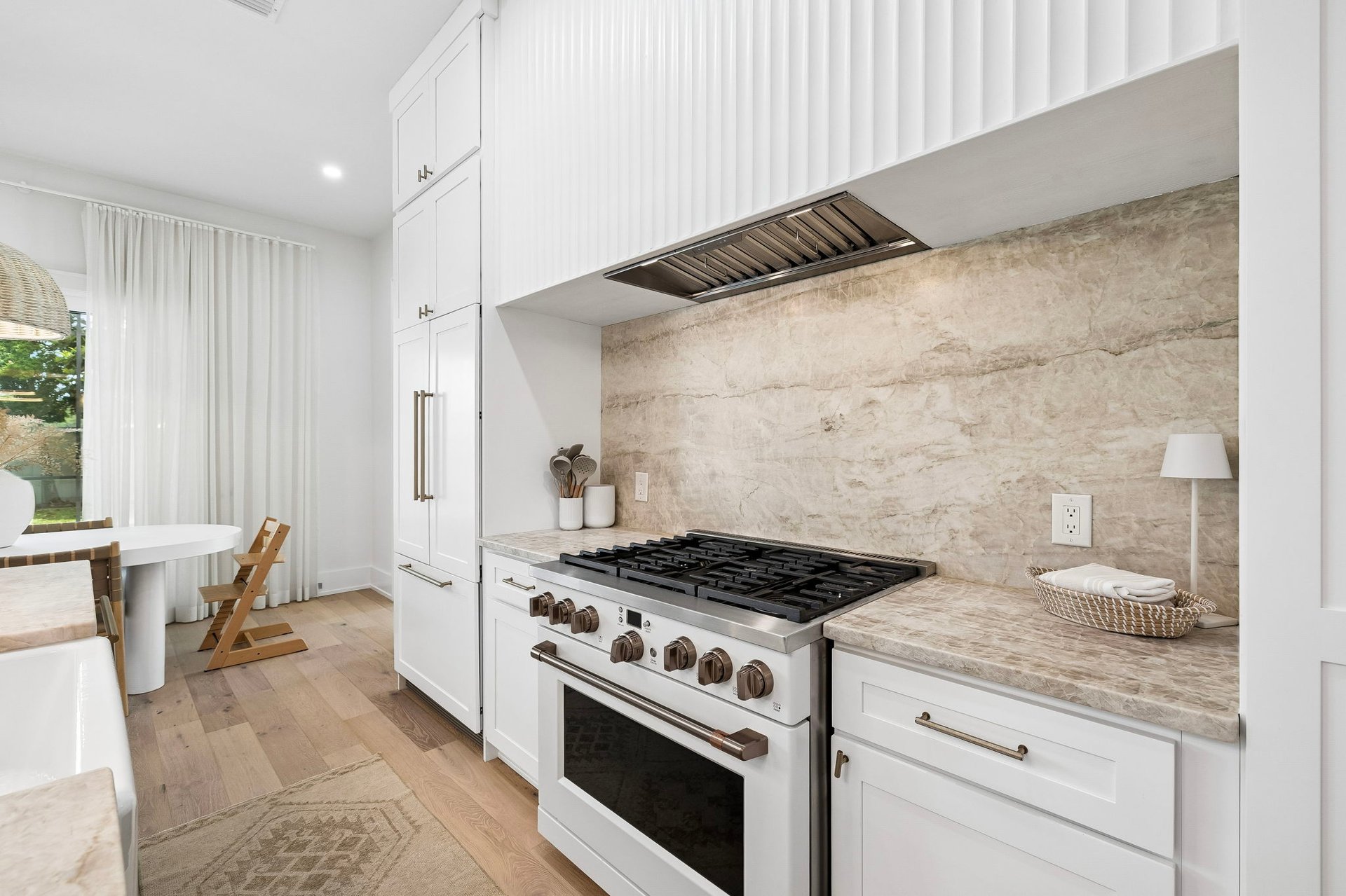 The Sand Cliffs Coastal Retreat