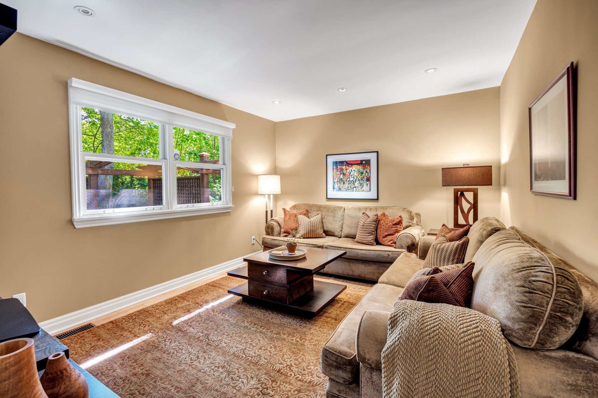 1346 Whiteoaks Avenue, Mississauga