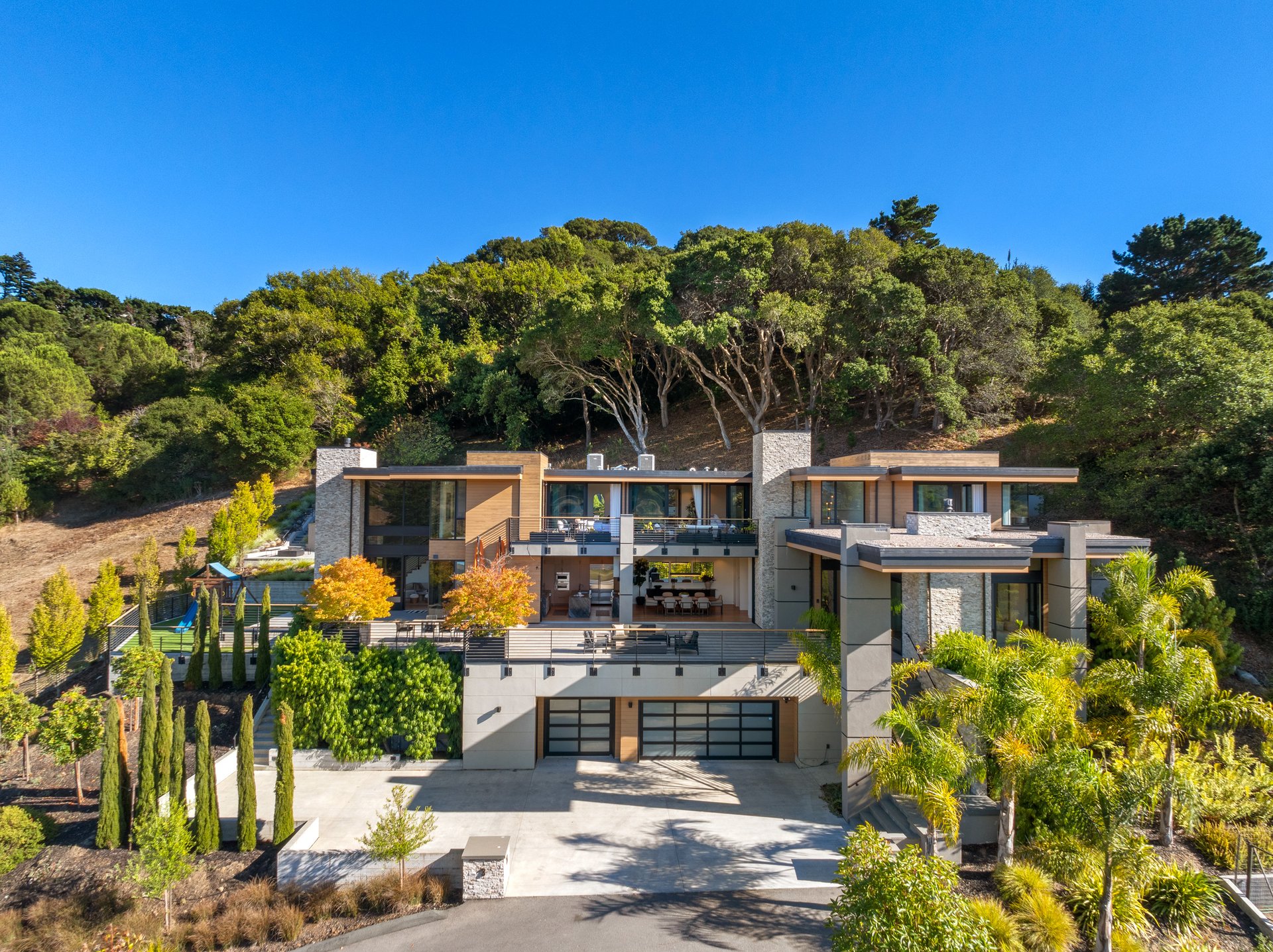 Modern Luxury - Completed in 2019