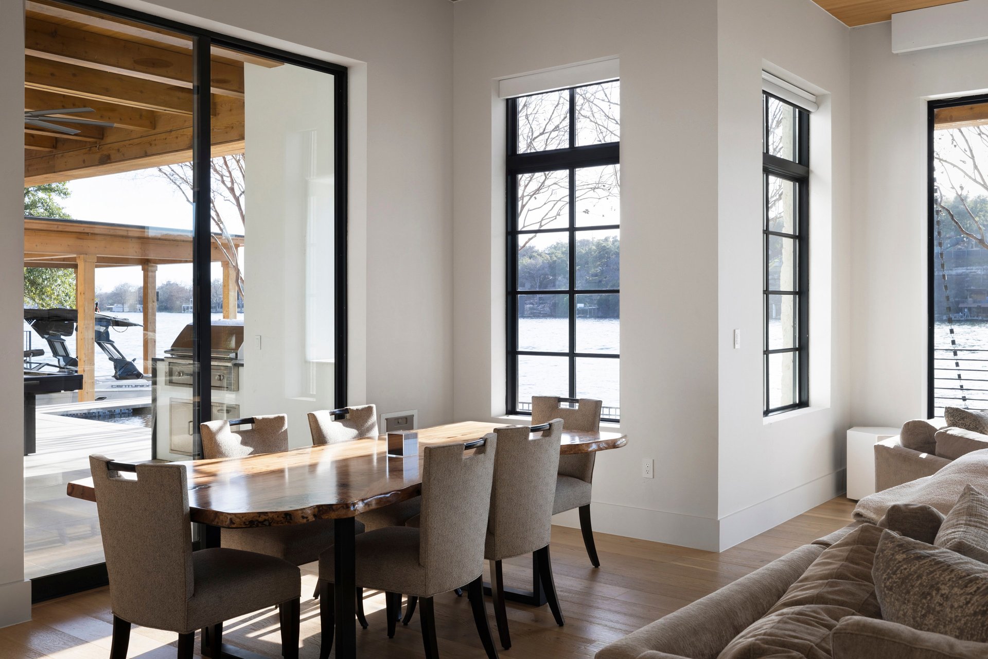 4211 Watersedge Cove