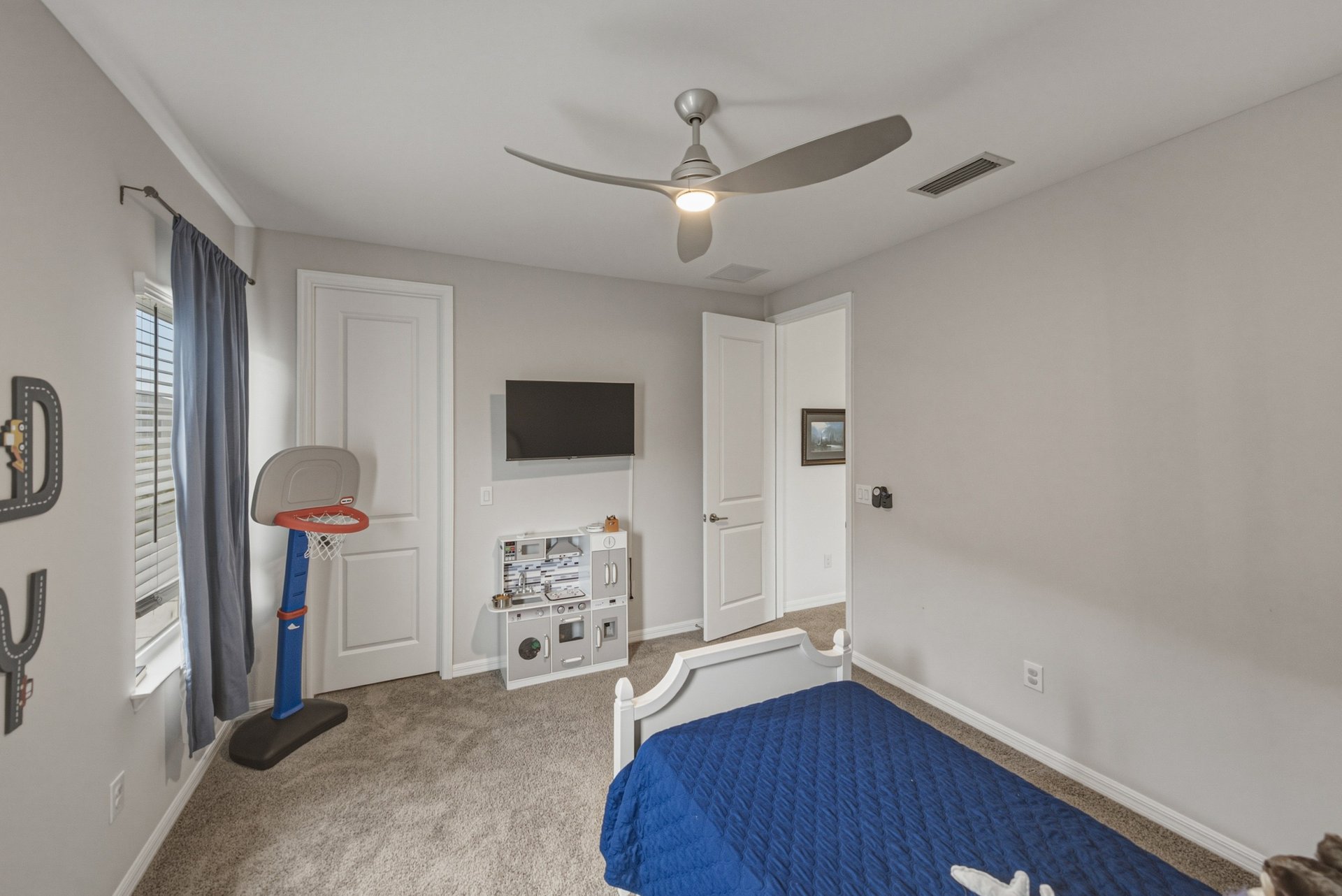 6978 BRADBURY CIR