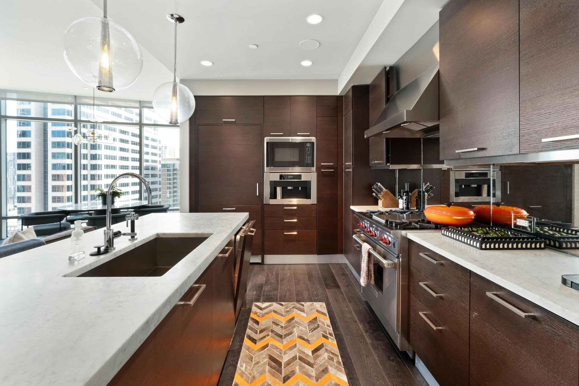 200 Congress Ave #15D 