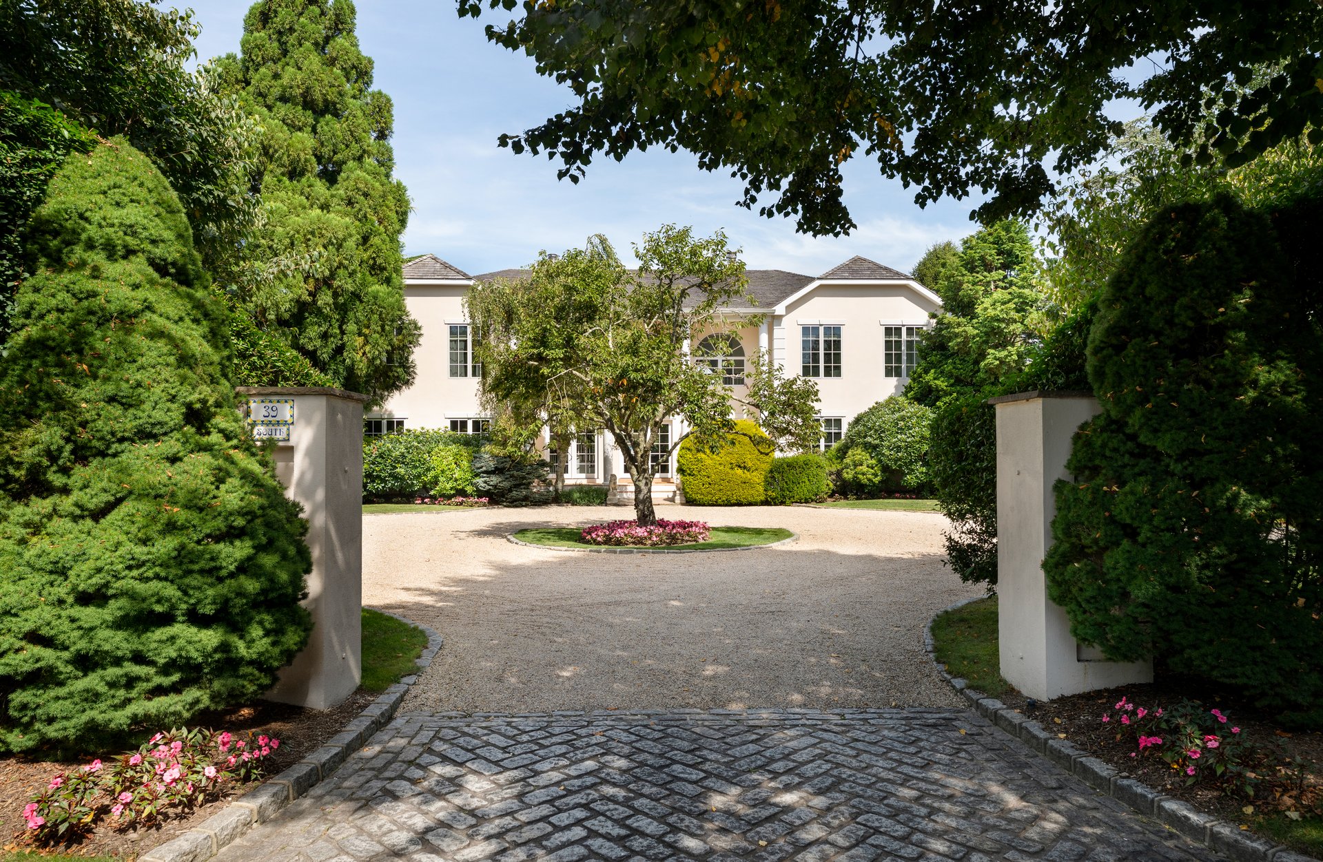 Southampton Village Summer Rental with Tennis / Pool