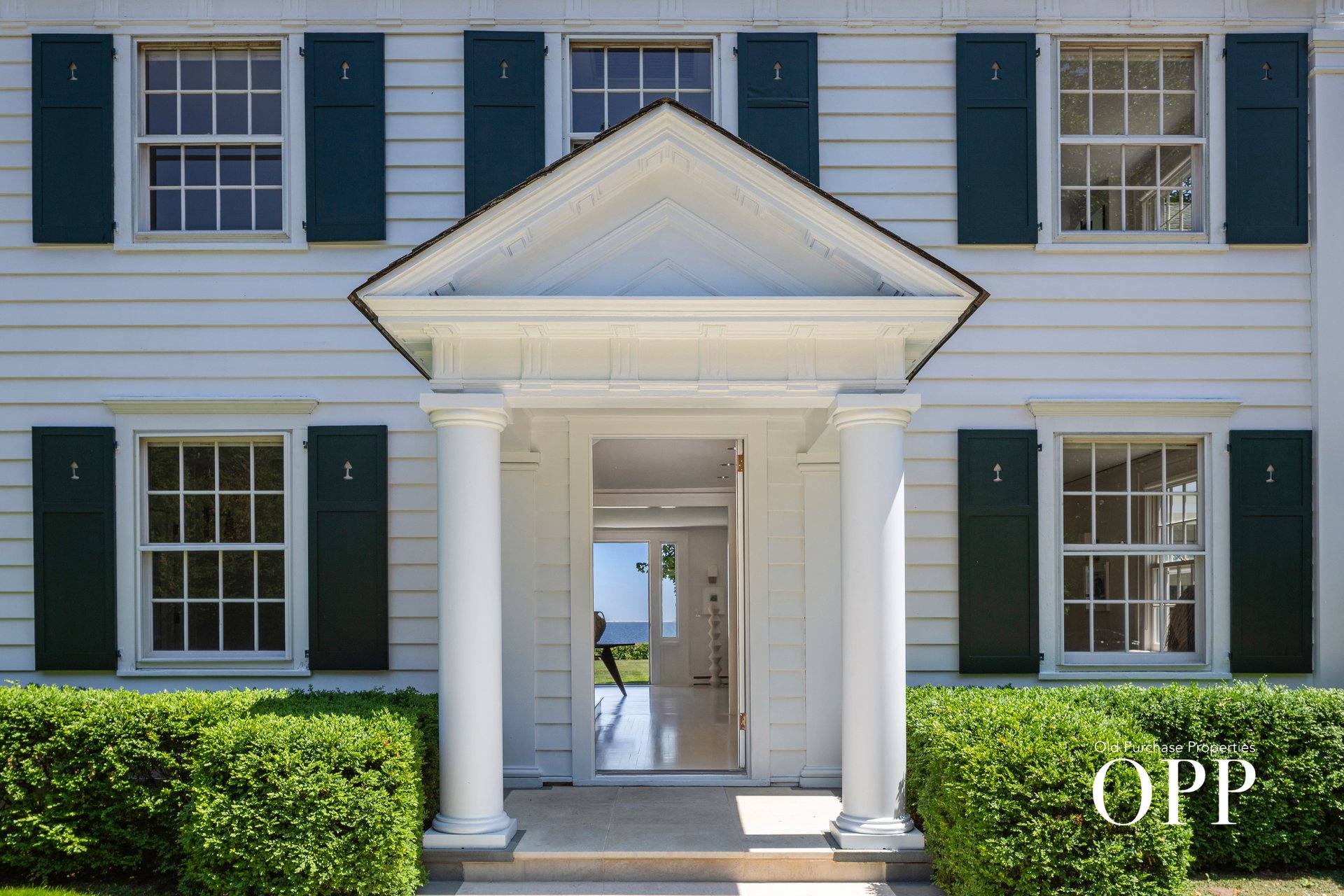 Porta Bella: An Iconic Presence on Bellport Bay