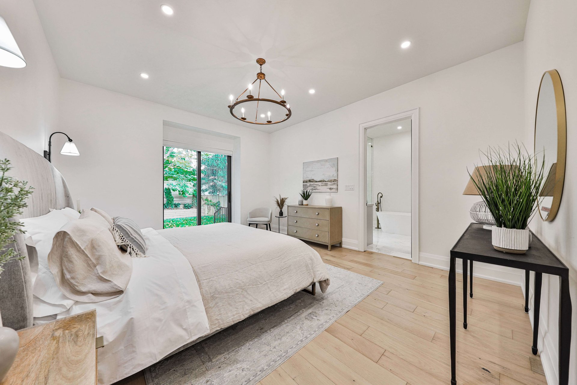 279 Snowden Road, Oakville