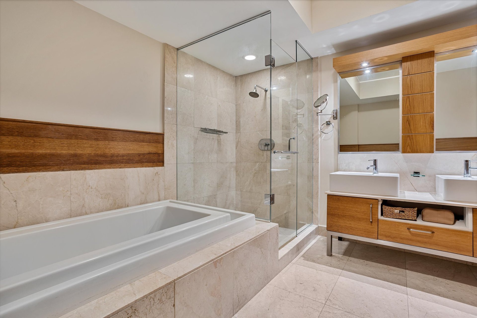 Emerald at Brickell 2105