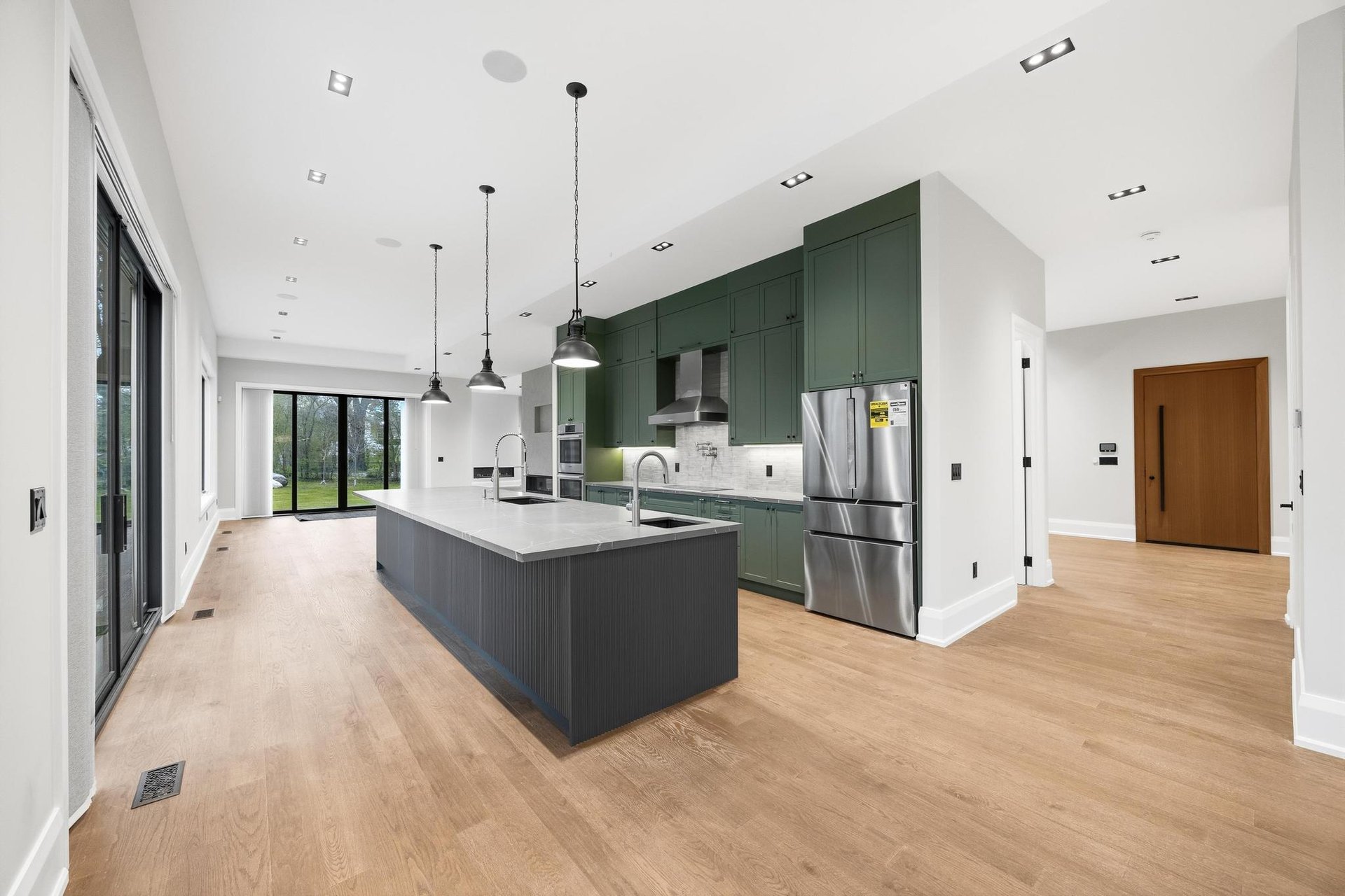 Brand-New Modern Estate