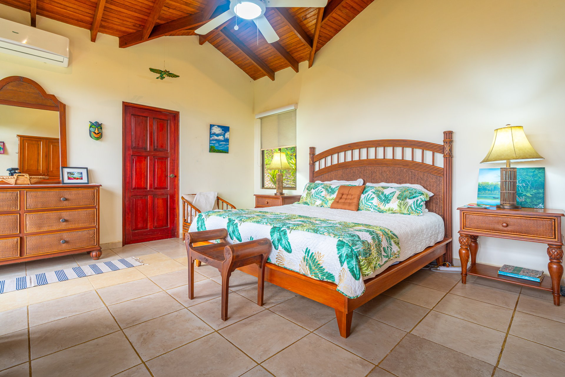 Front Ridge Ocean View Casa Mono Titi – Tres Rios, Costa Rica