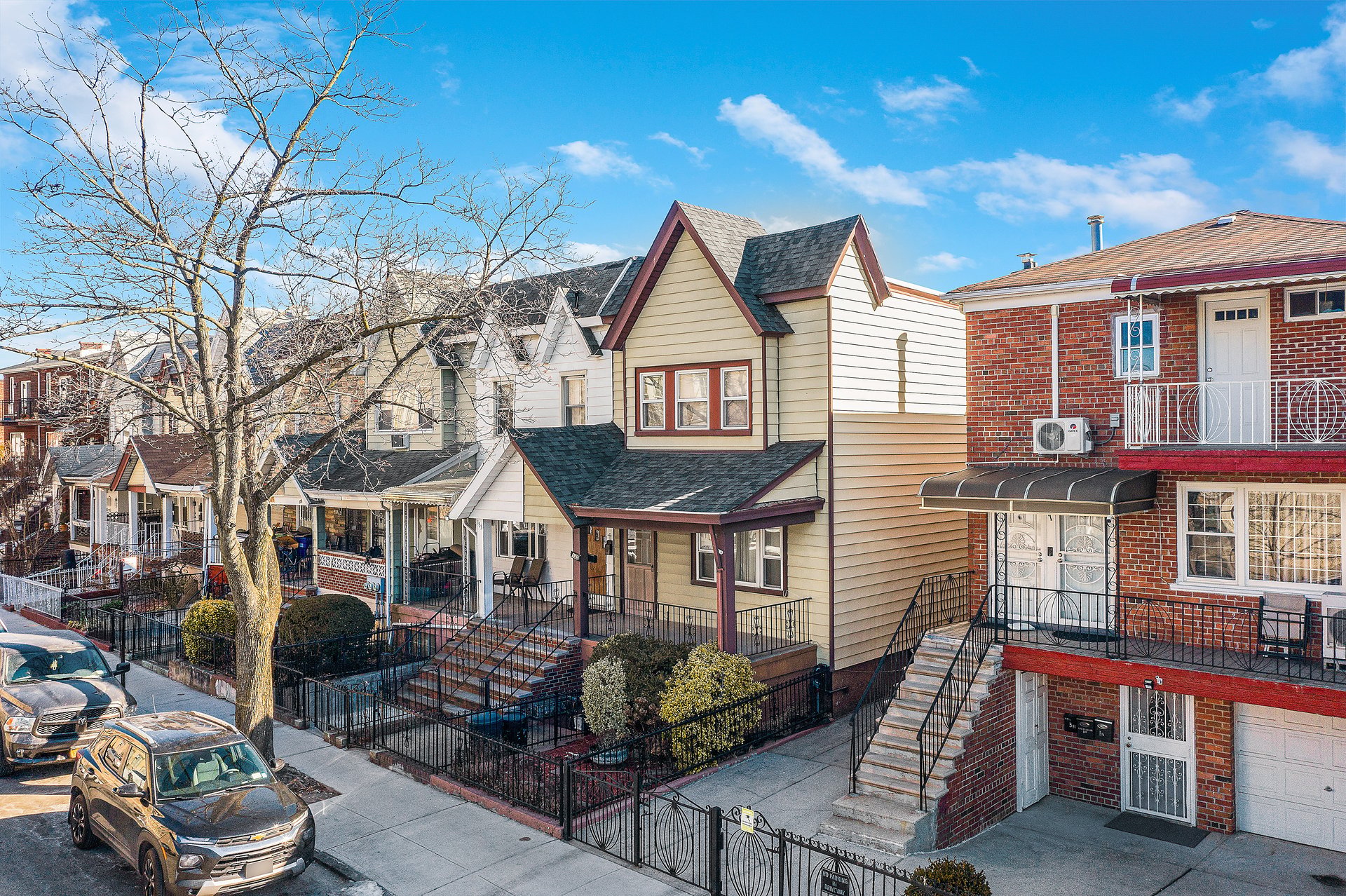 135 Bay 23 St