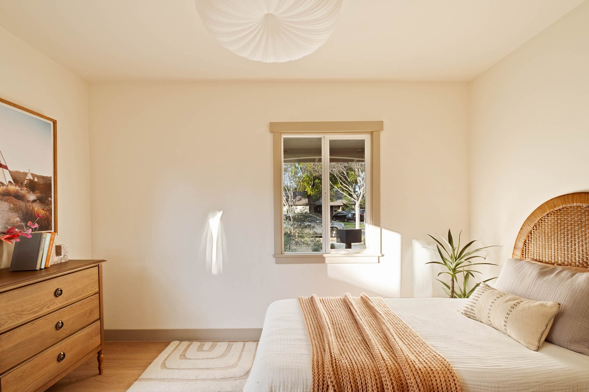 Outback Modern. Lake Balboa