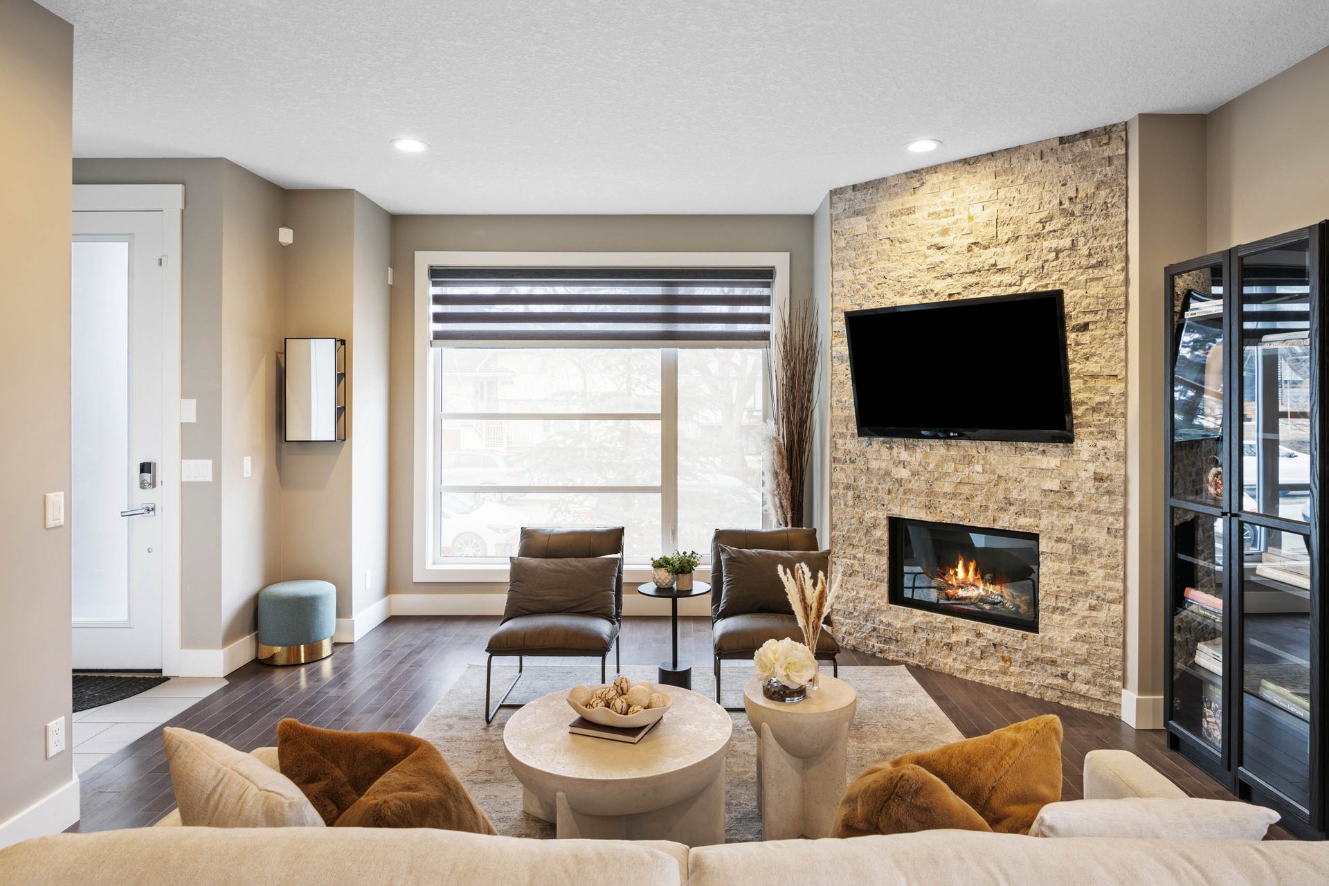 2816 34 Street SW Unit: 1