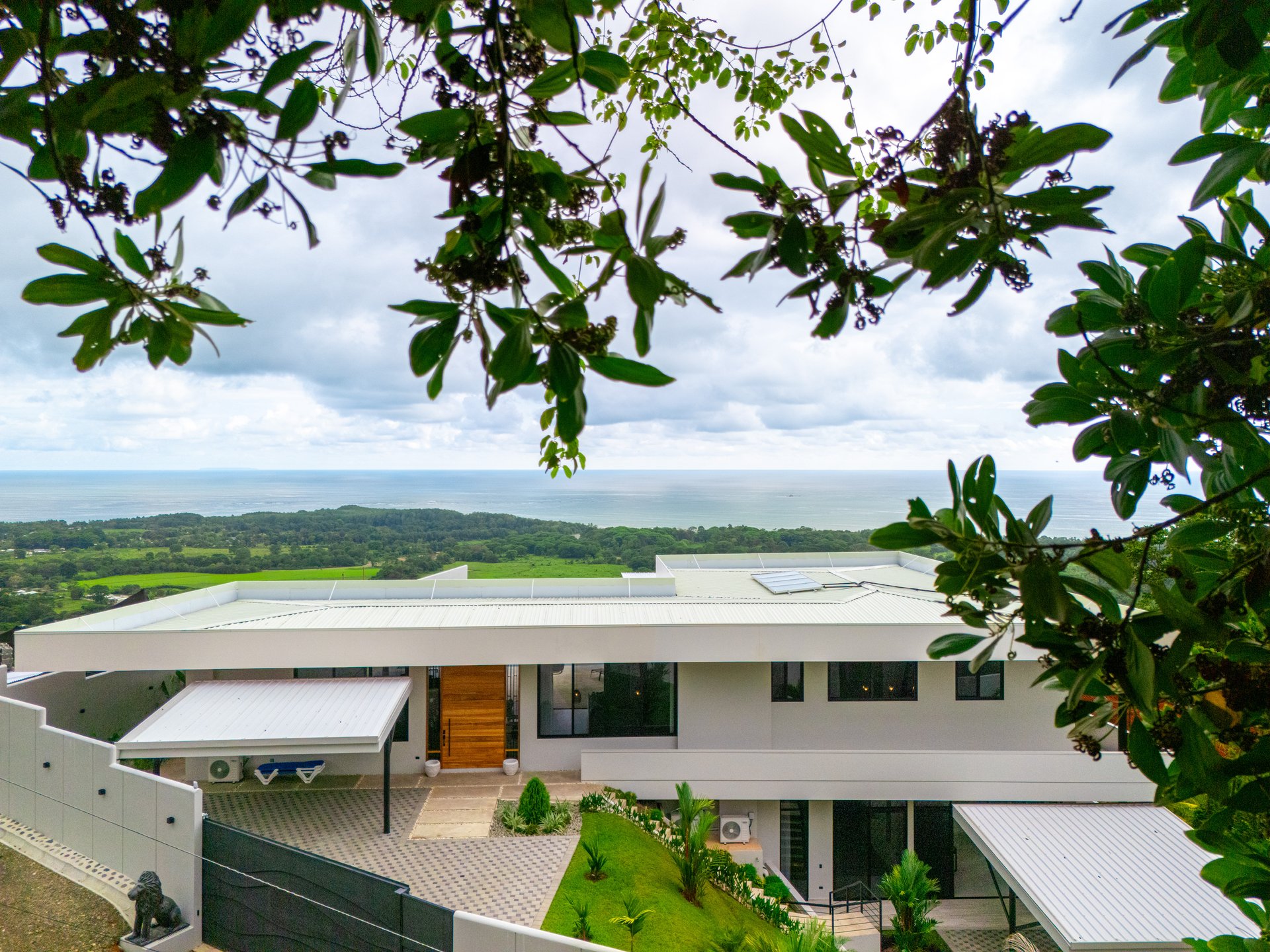 Lion's Gate Sunset Estate
