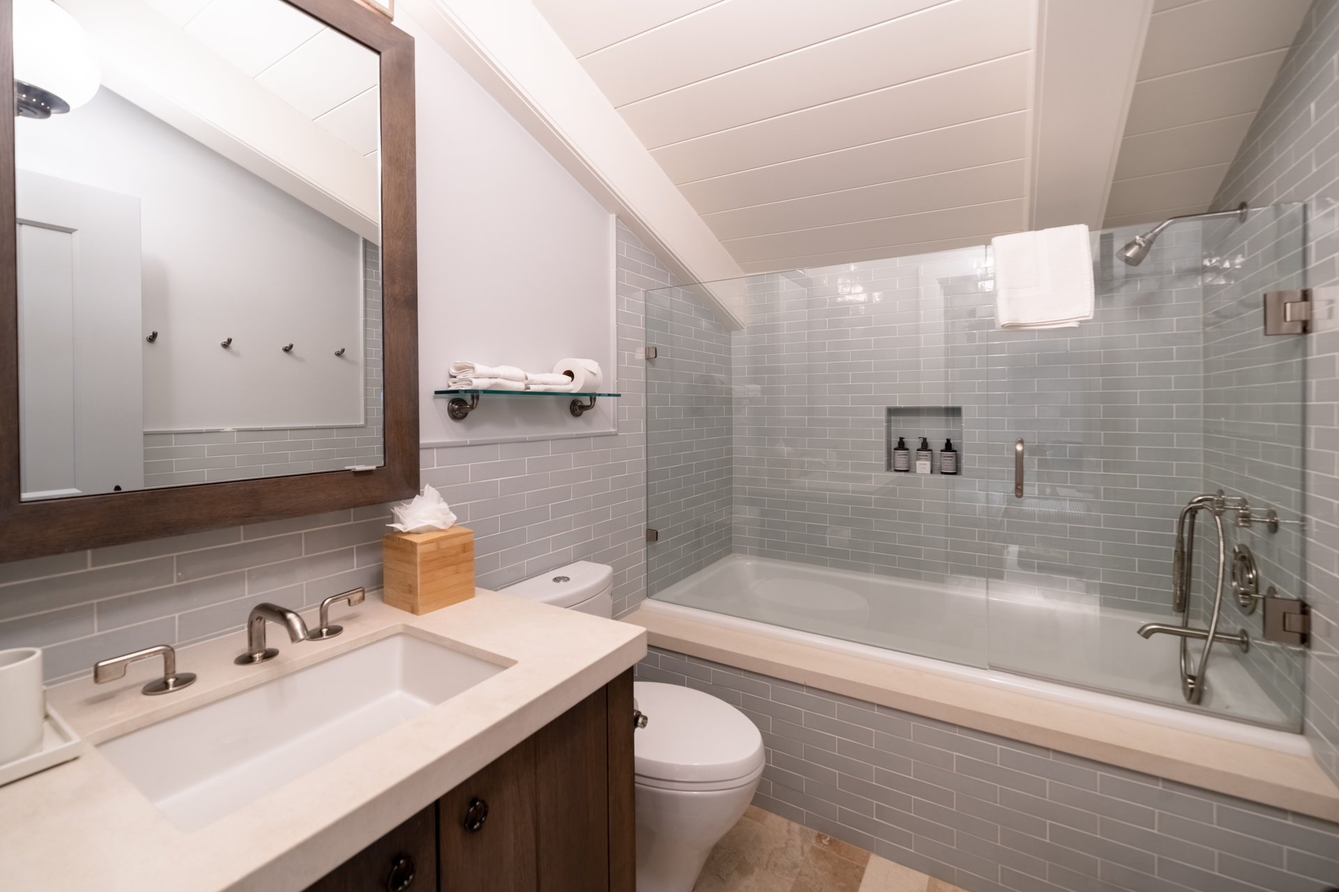 The Lodge at Vail Condominiums #332