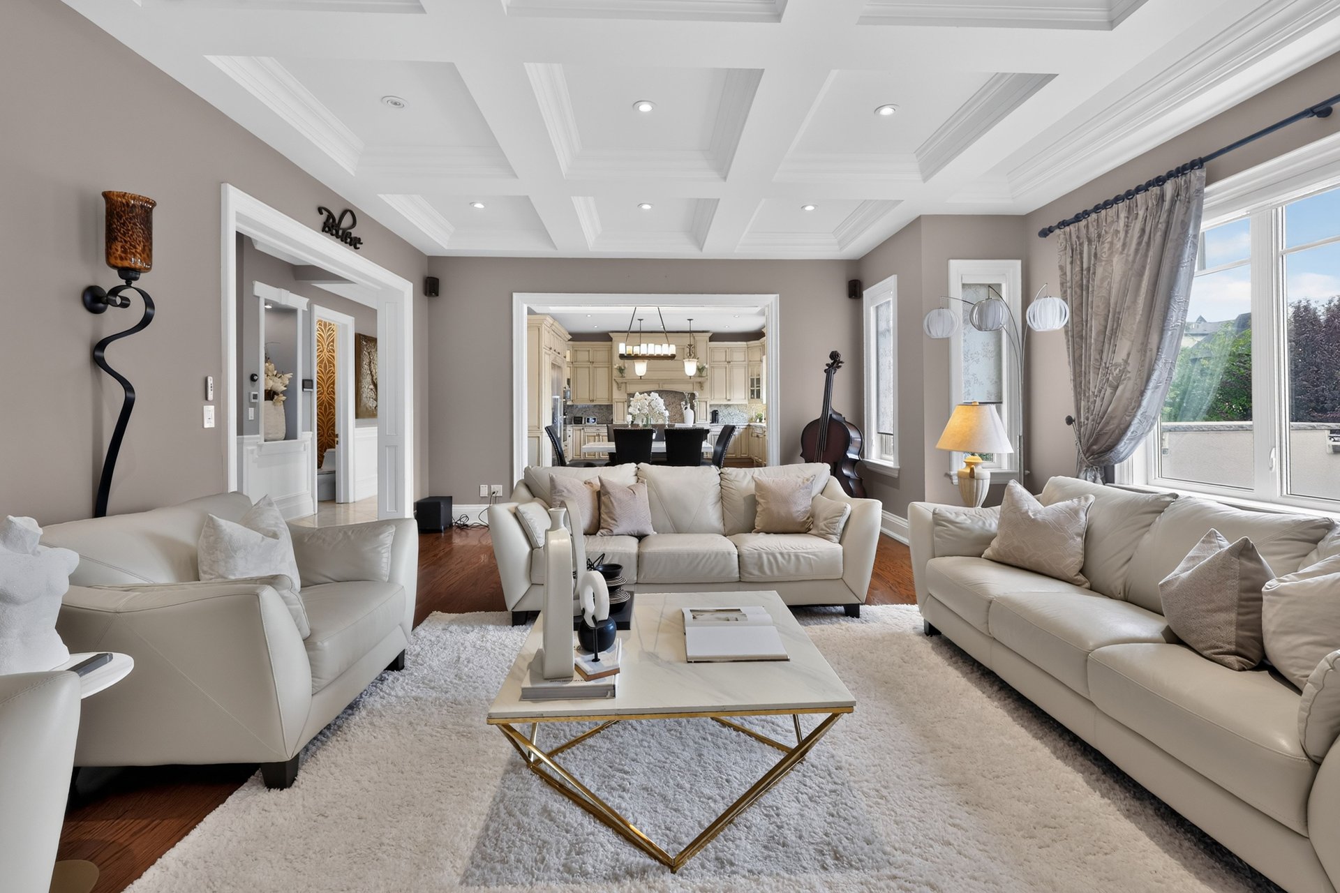 2513 Sharon Cres