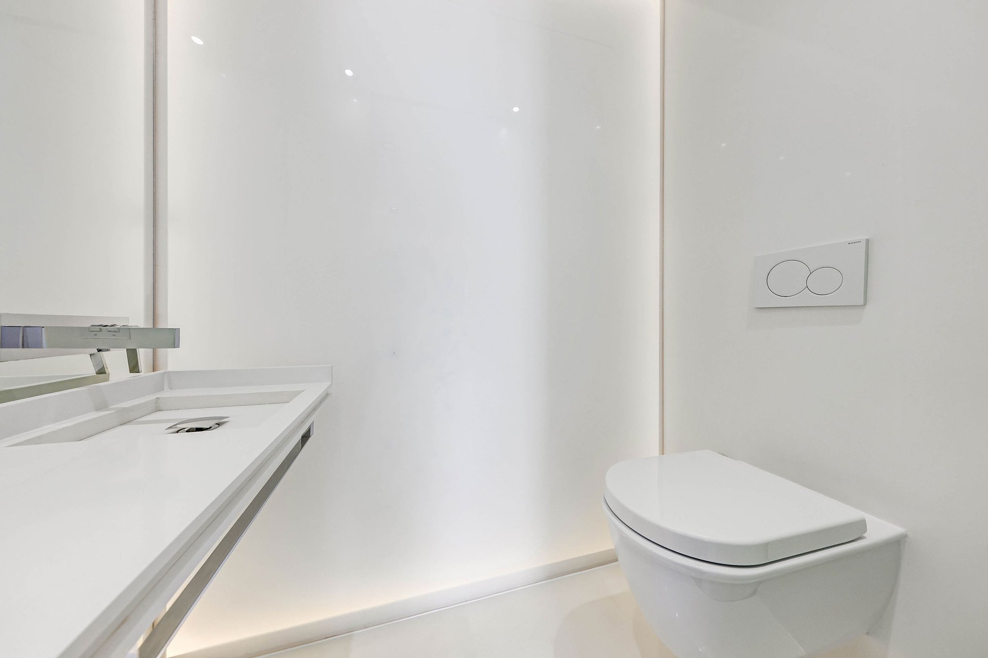 SOLD: Urban-Style Entertainer's Paradise