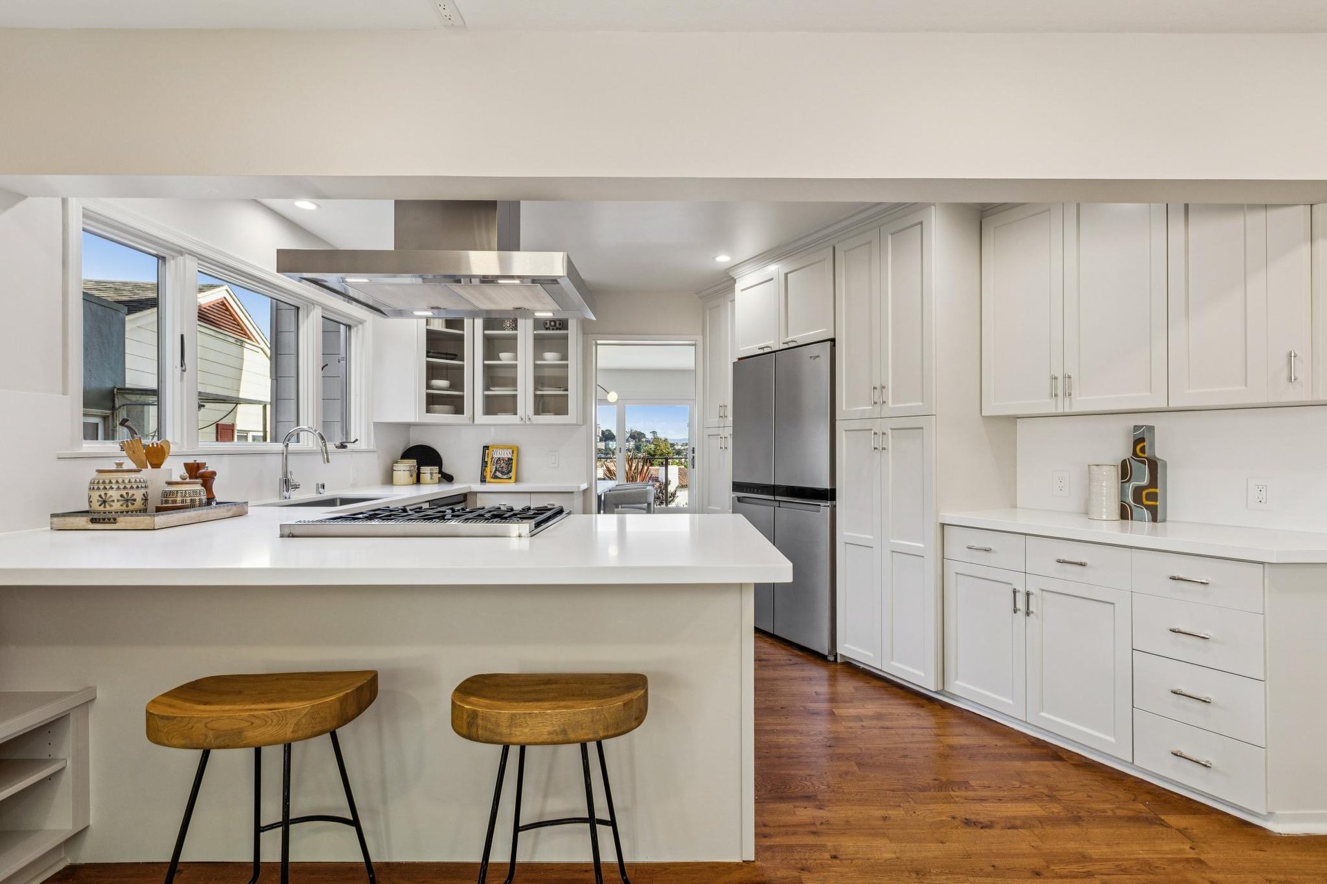 34 Dorantes Avenue