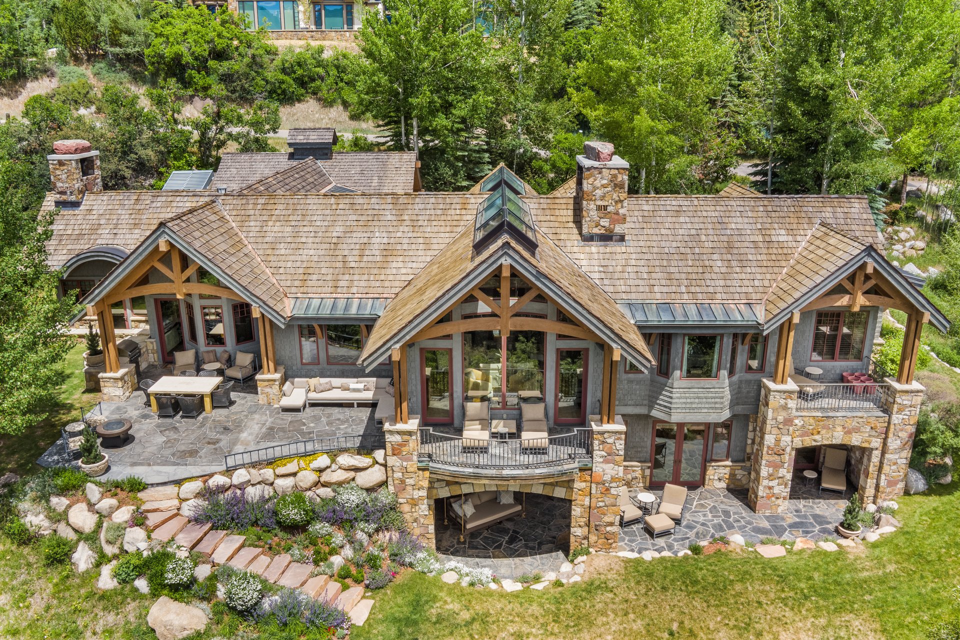 863 Hunter Creek