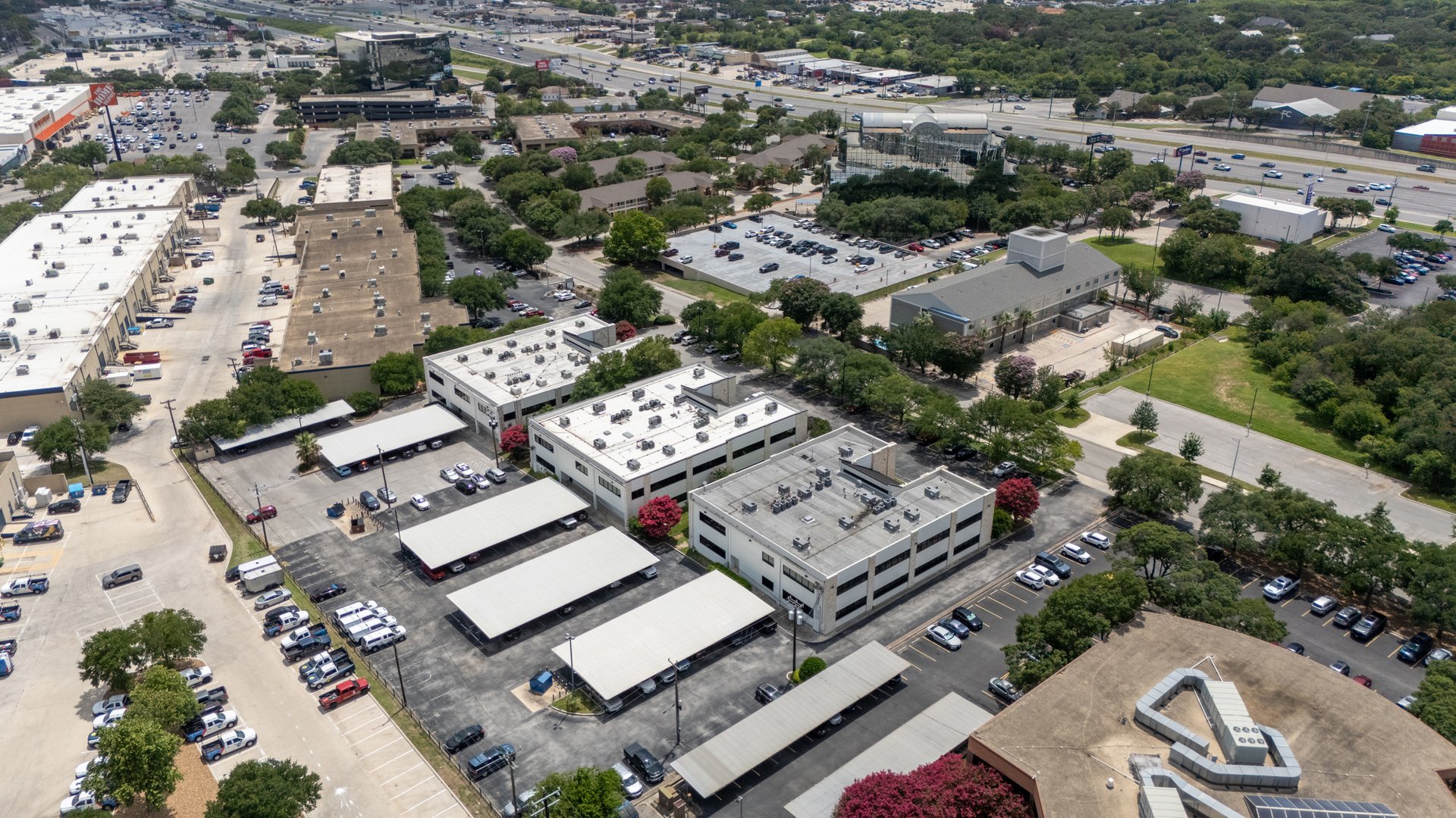 Independence Plaza I & II | Move-in Ready Spec Suites | For Lease