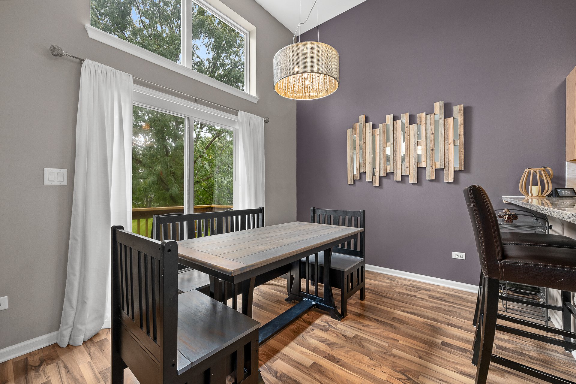 347 Gladstone Ln