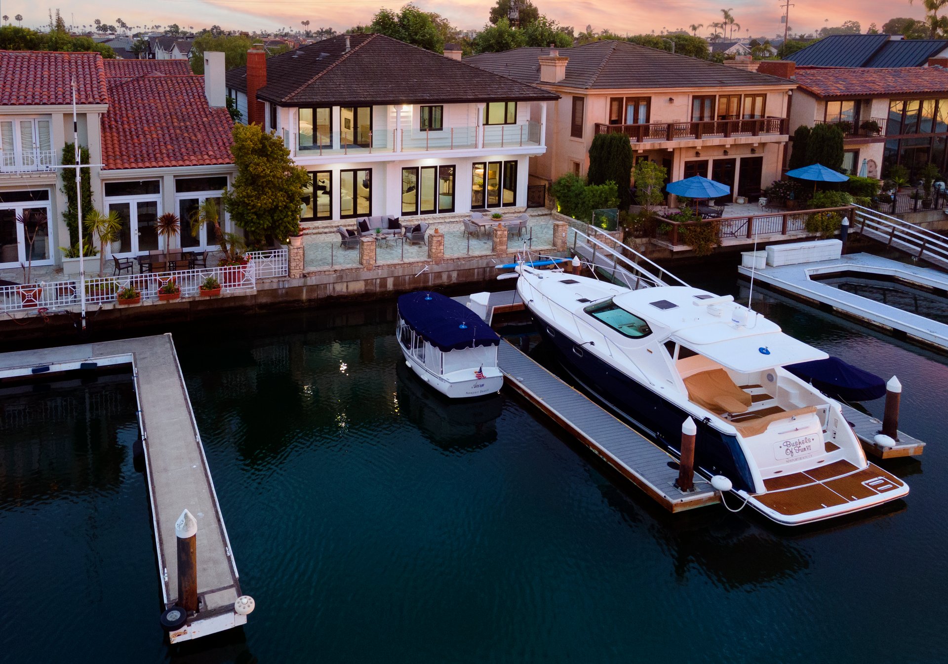 Harbor Island Dr