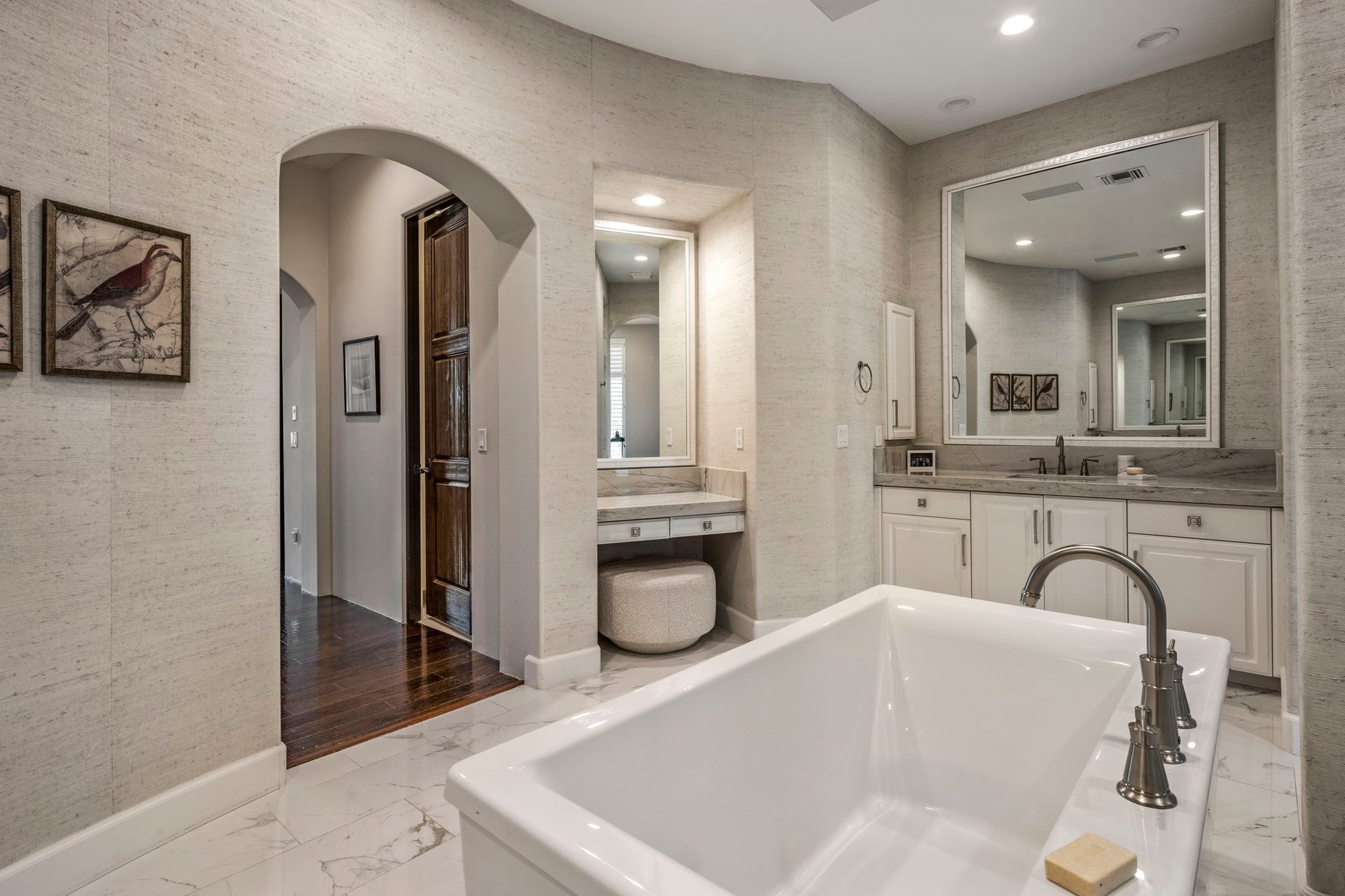9290 E Thompson Peak Parkway, 110
