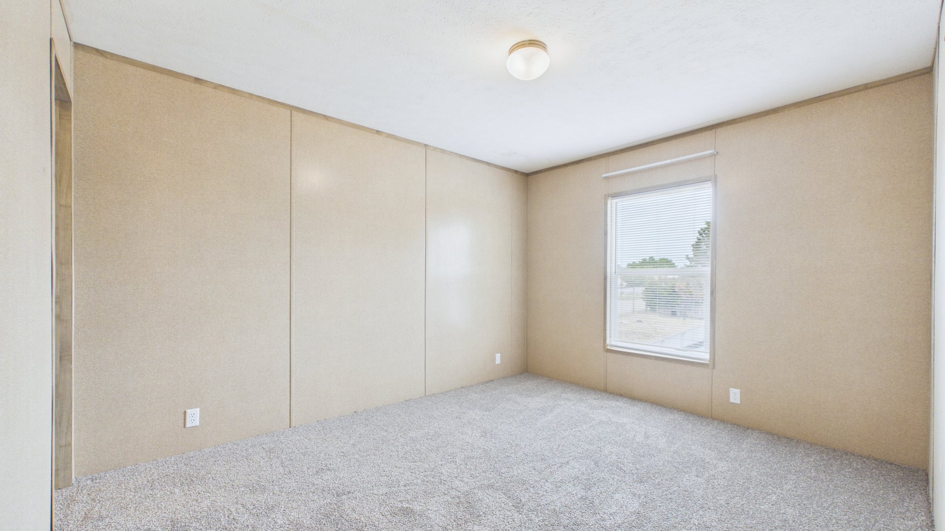 813 N Betty