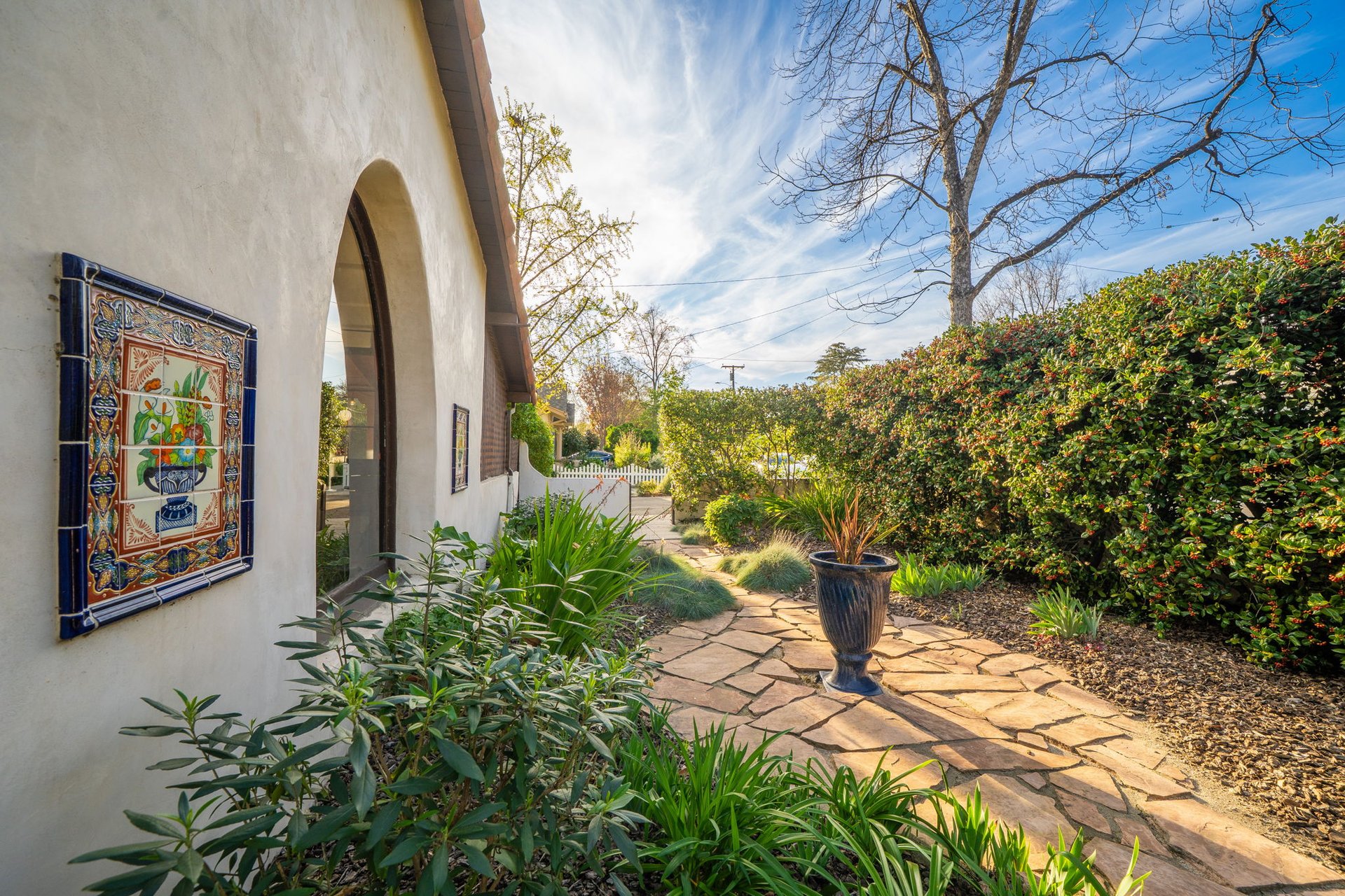 777 N Indian Hill