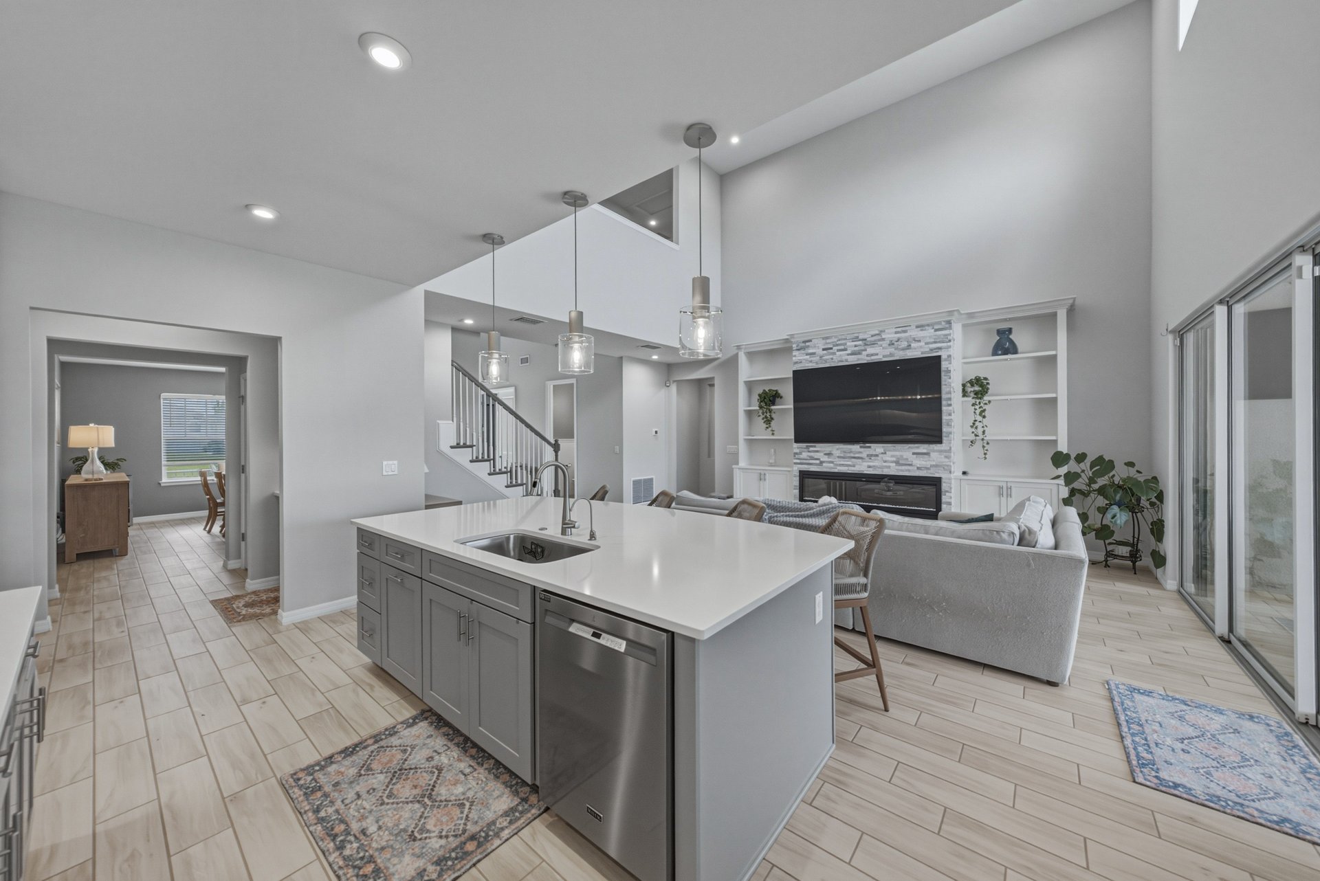 6978 BRADBURY CIR