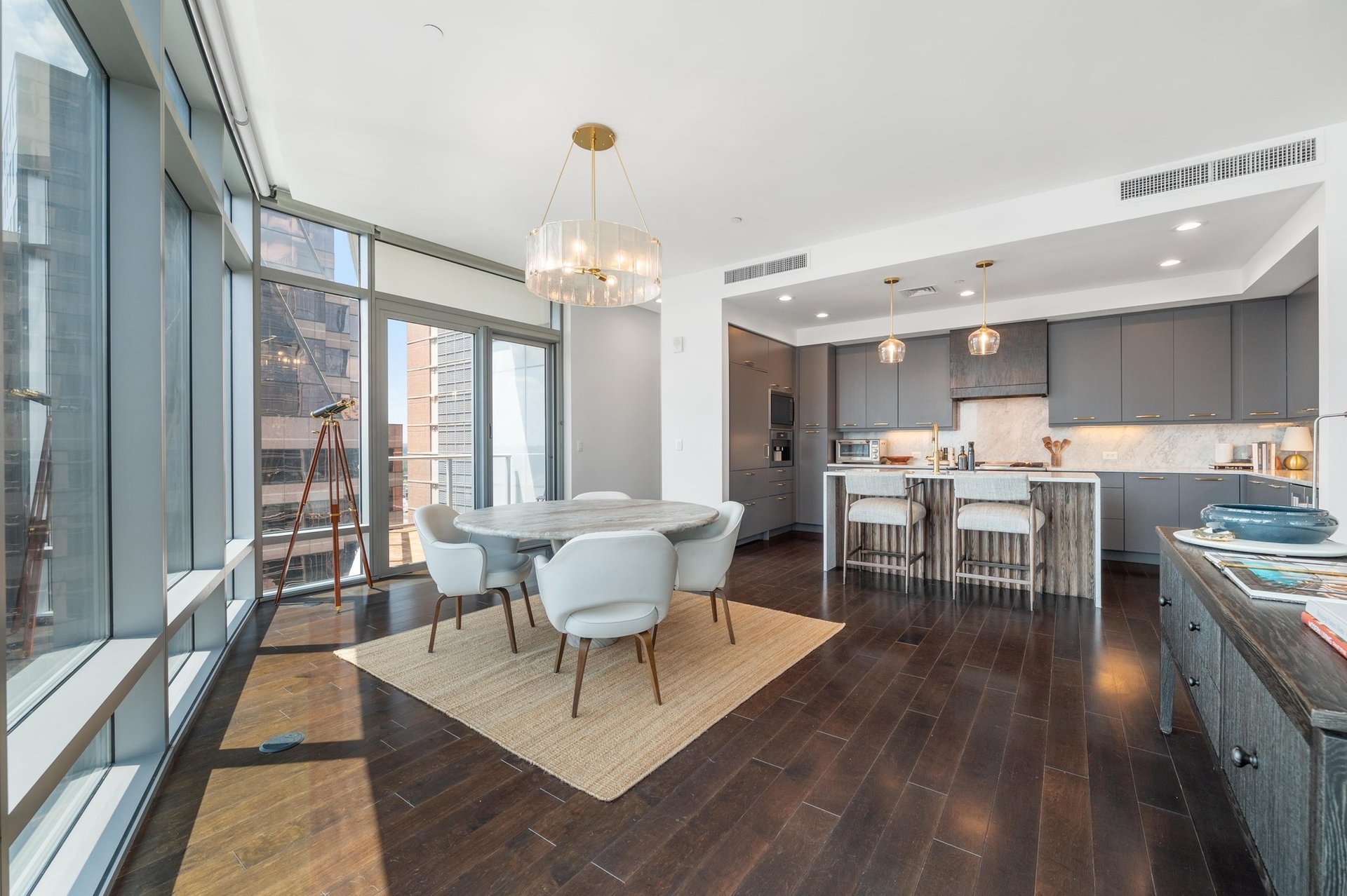 200 Congress Avenue #19F
