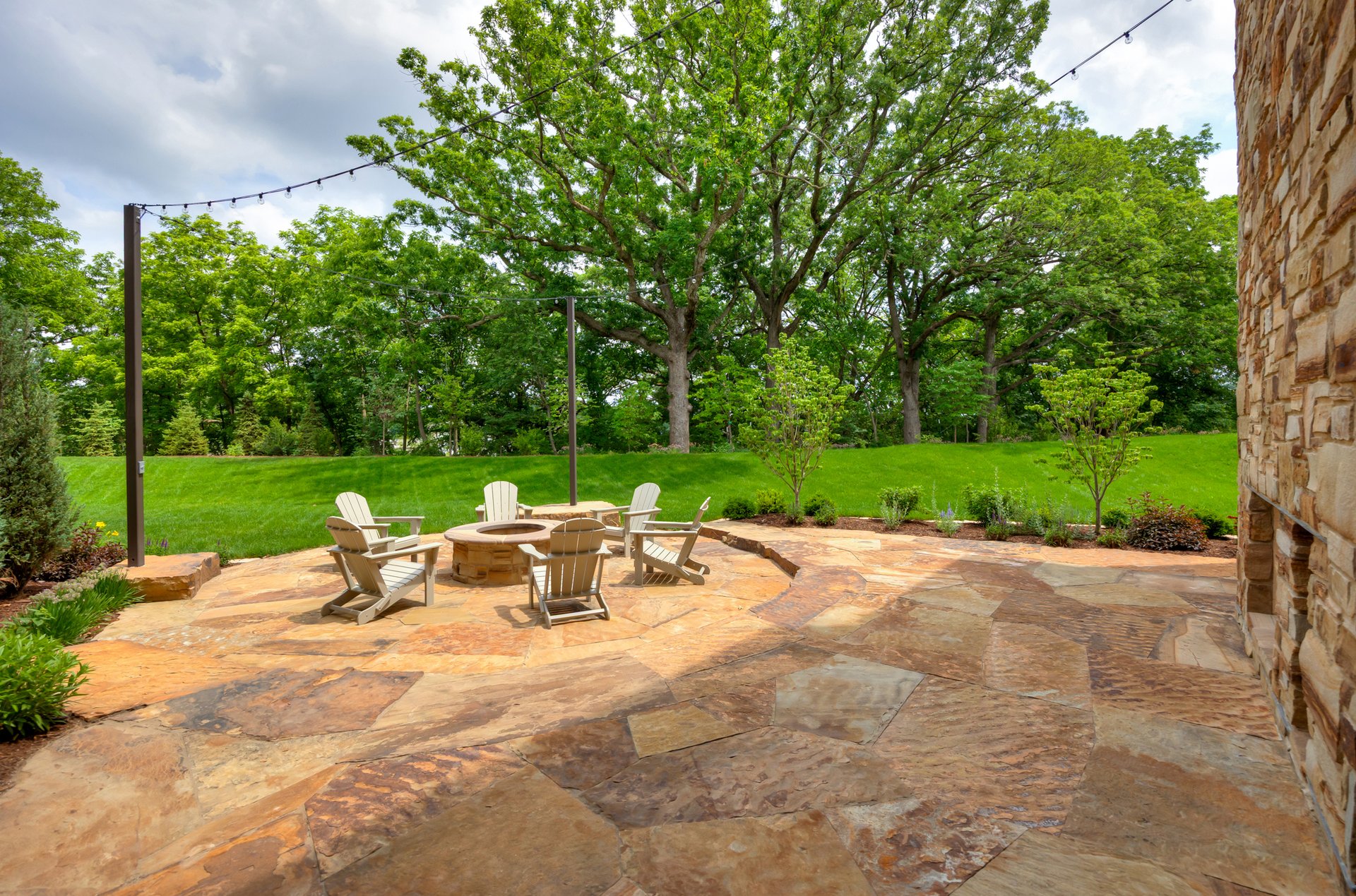 12870 Ridgeview Dr