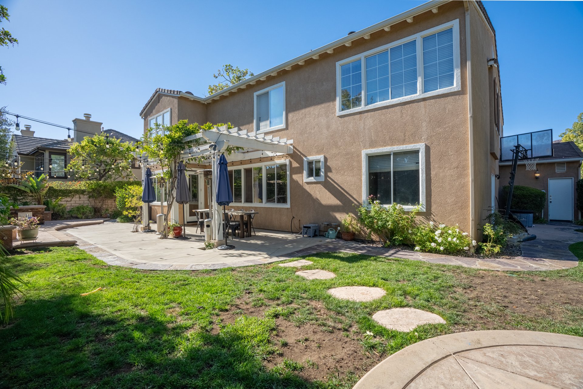 4314 Via Cerritos