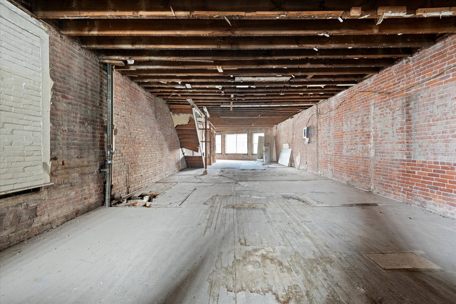 252 Main St