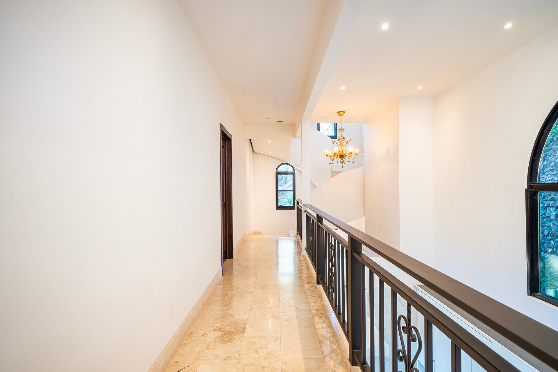 Casa Todo Bien and Guest House: Luxury 4BR Main Home + Guest House with Ocean Views